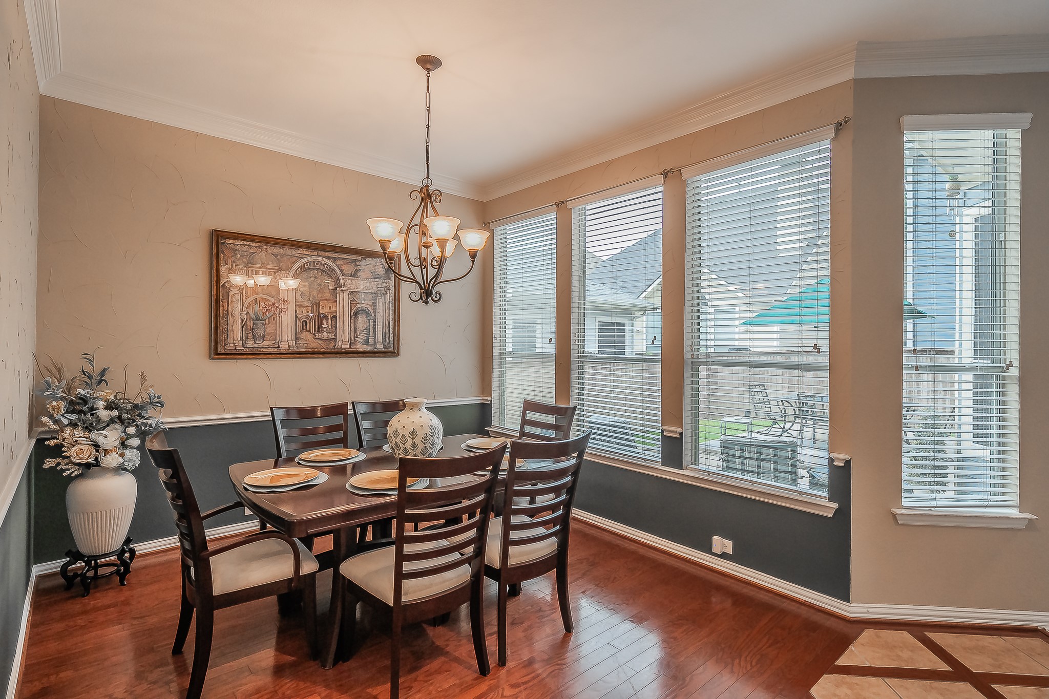 2215 Red Hawk Lane