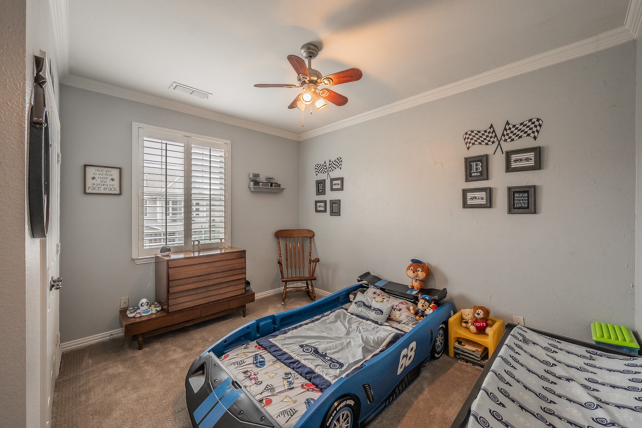 2215 Red Hawk Lane