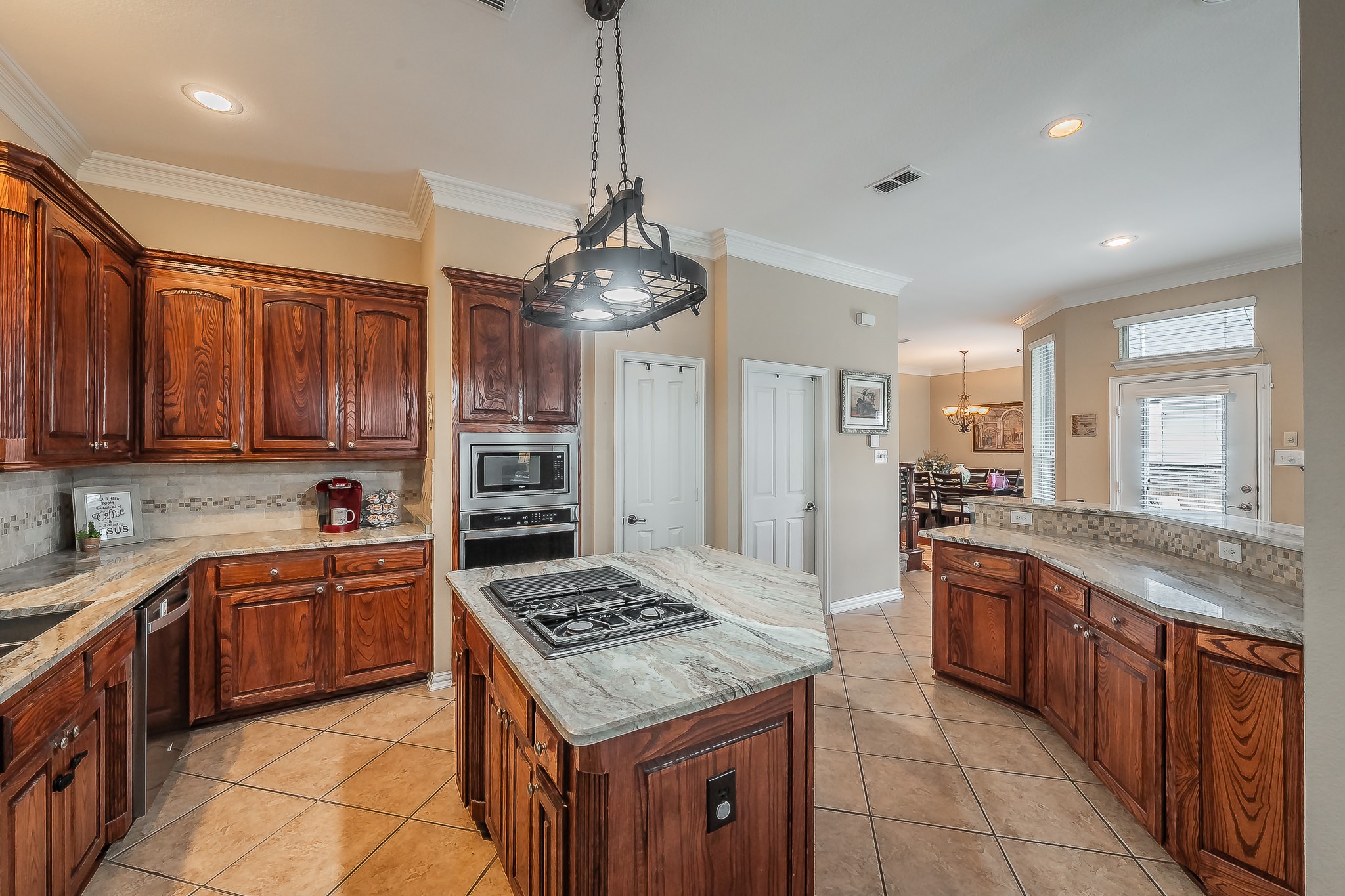 2215 Red Hawk Lane