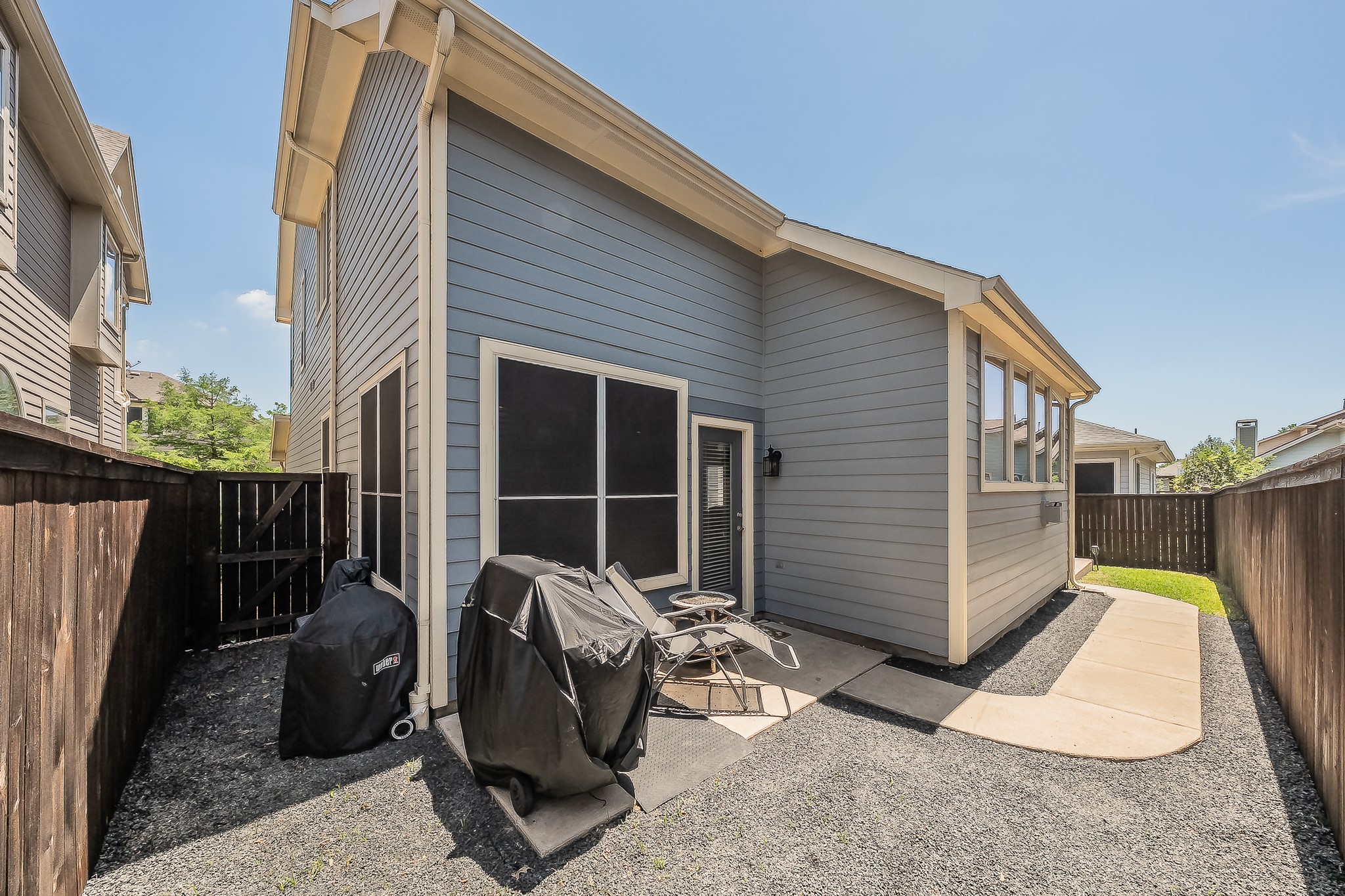 2215 Red Hawk Lane