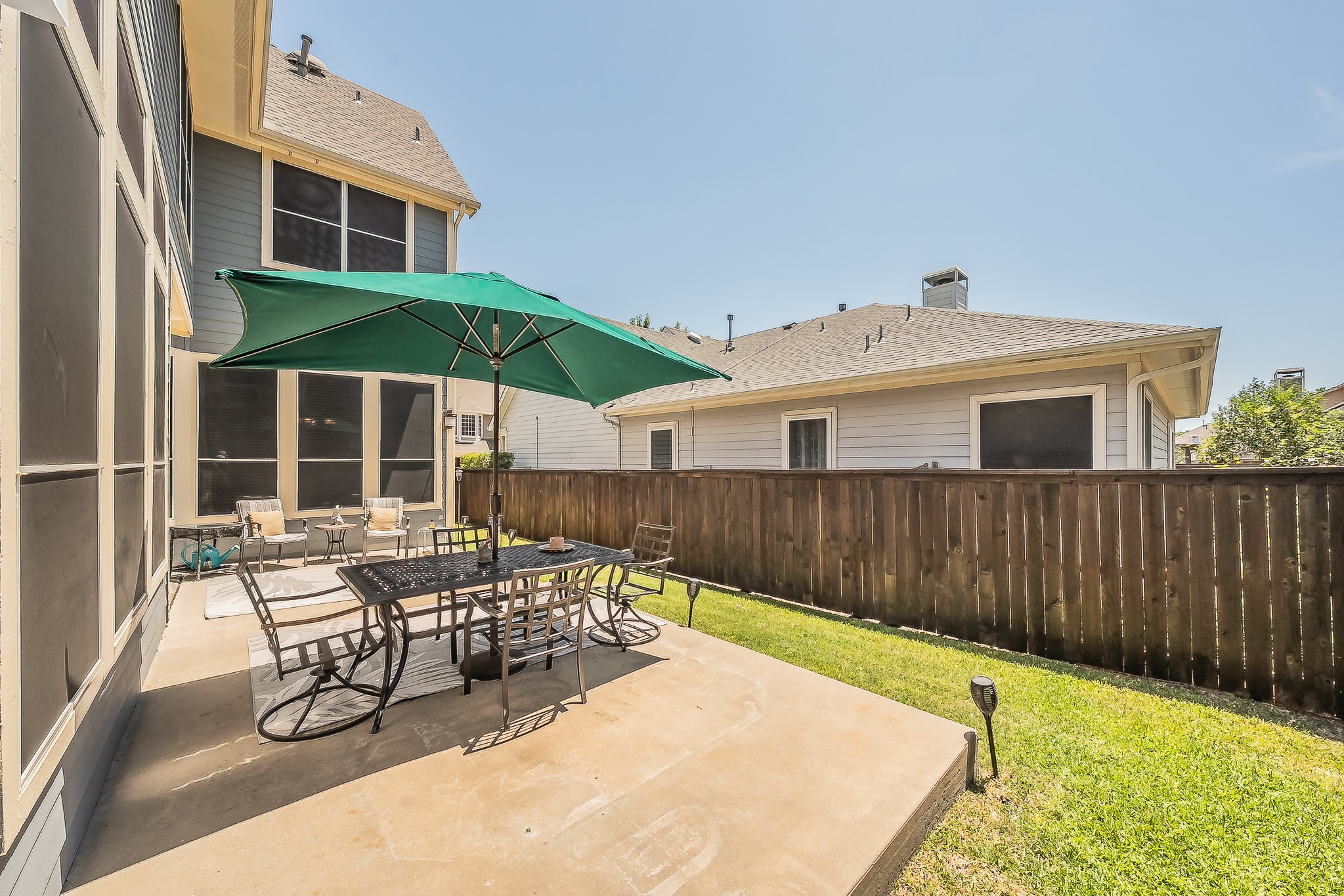 2215 Red Hawk Lane
