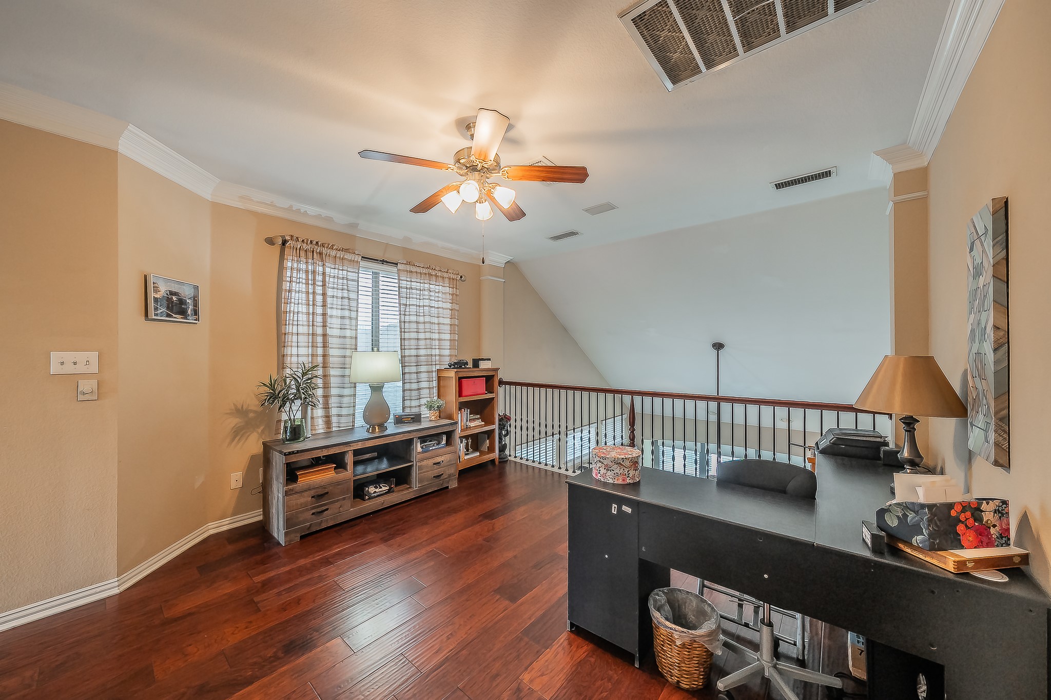 2215 Red Hawk Lane