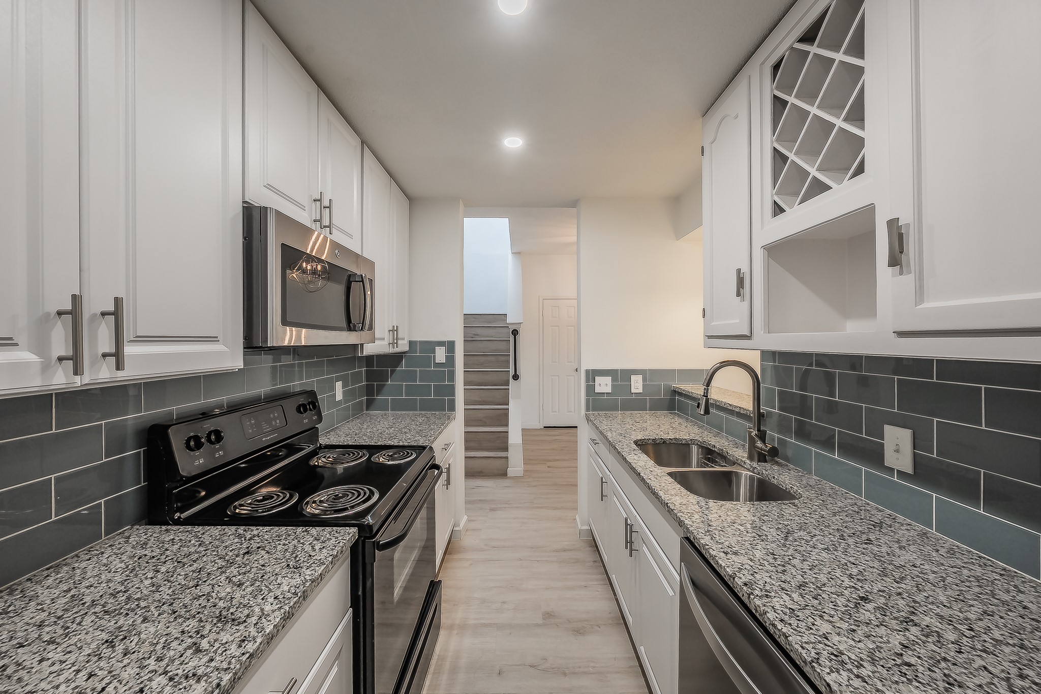 8404 Forest Lane 305