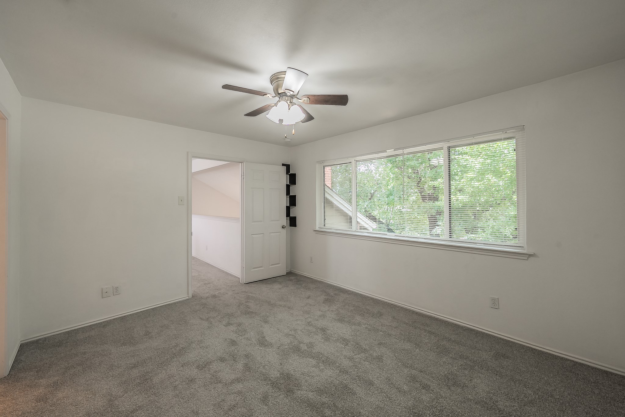 8404 Forest Lane 305