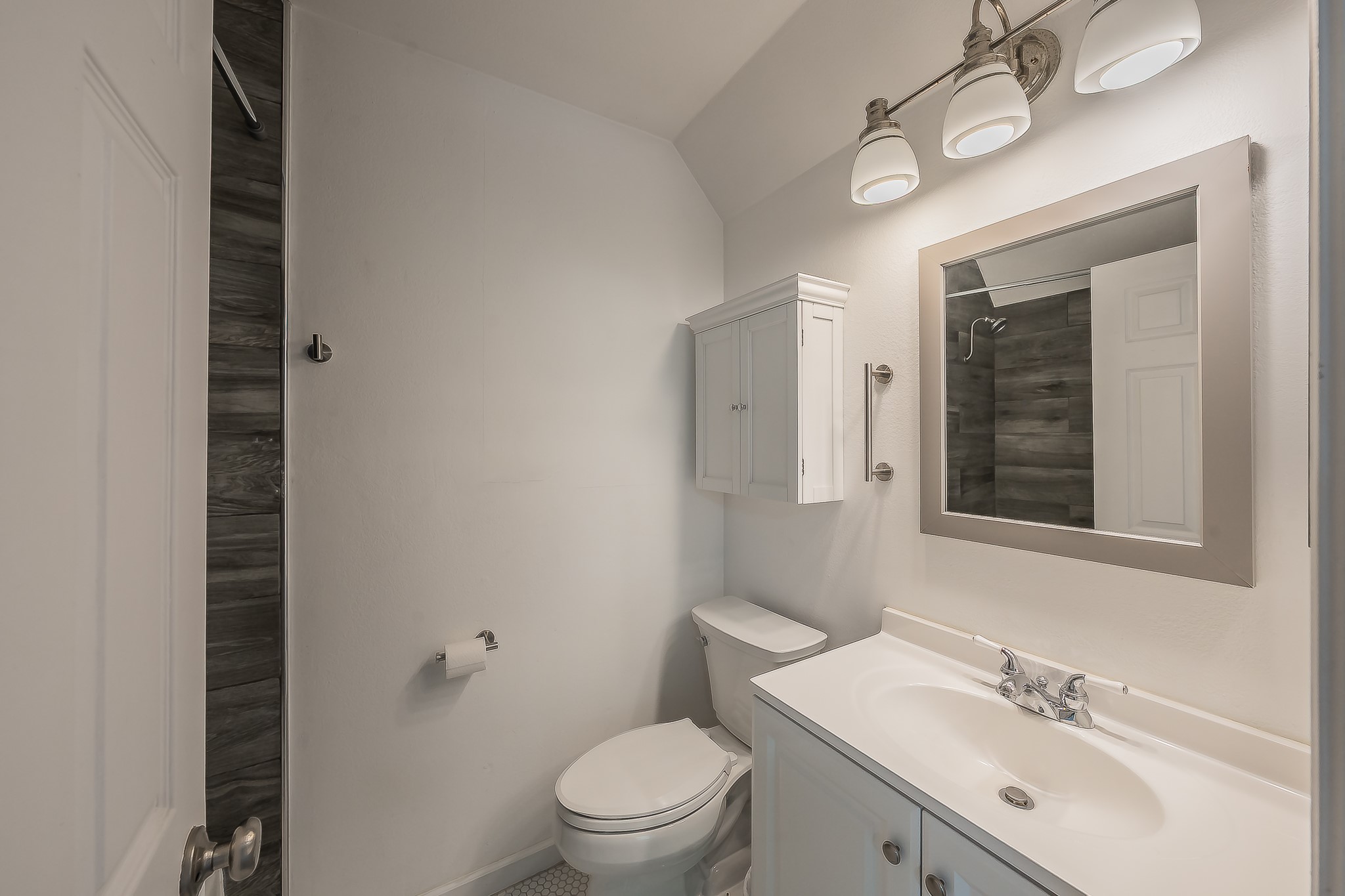 8404 Forest Lane 305