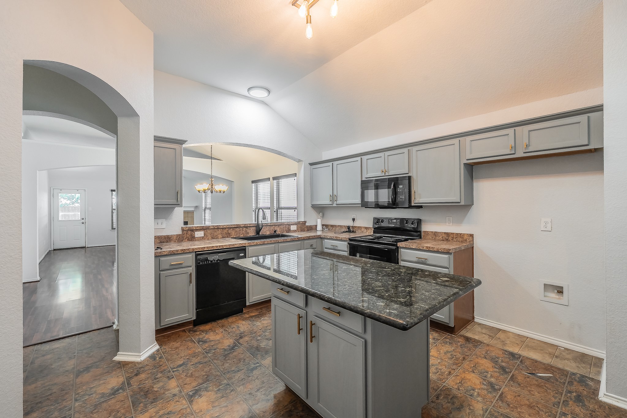 10100 Cougar Trail