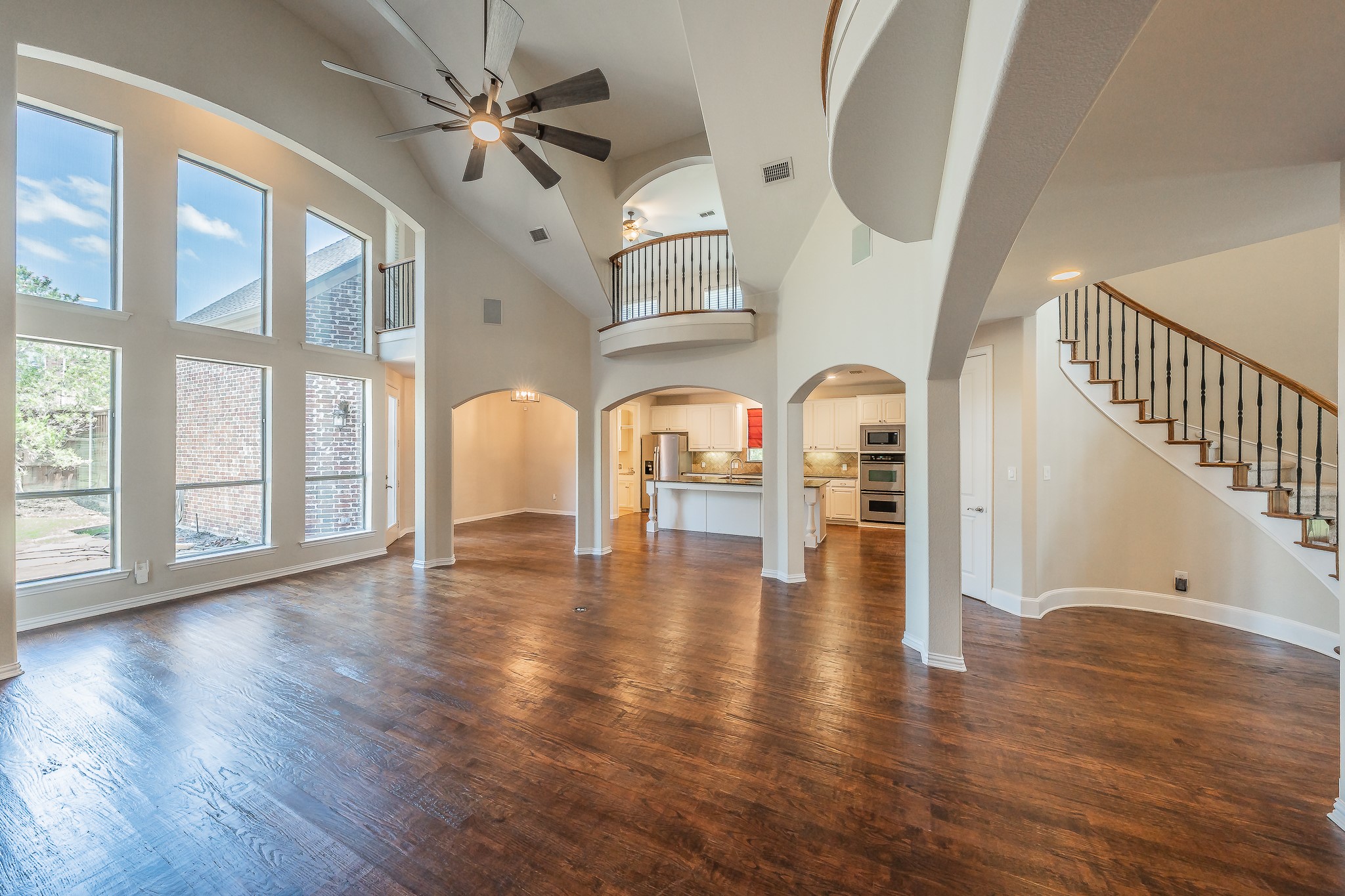 4542 Carraway Drive