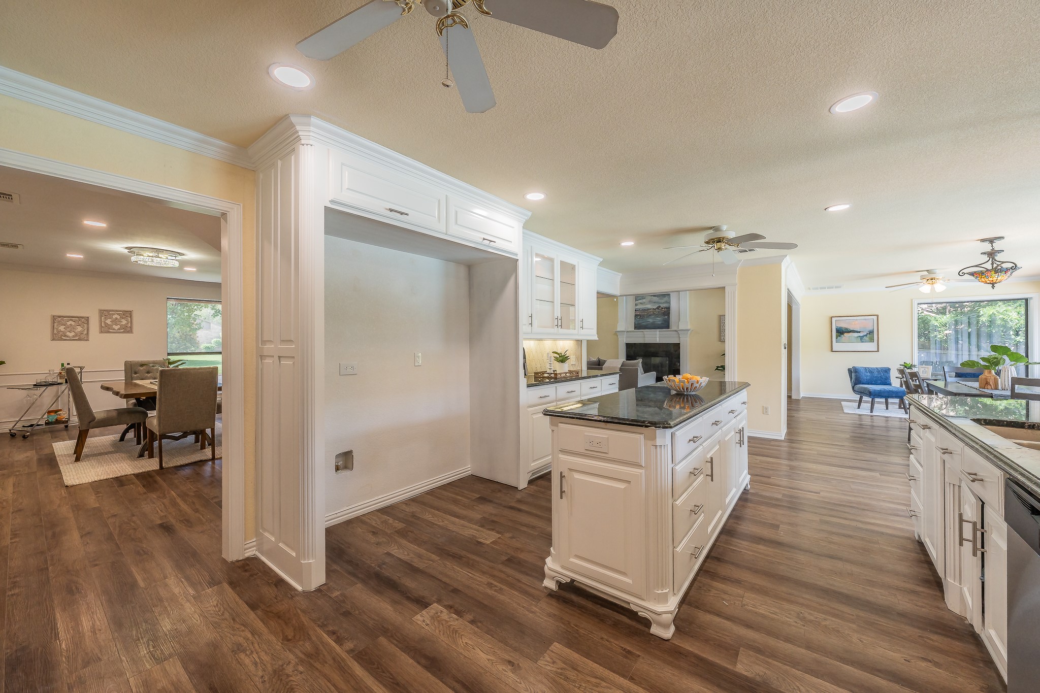 2709 Oak Trail Court
