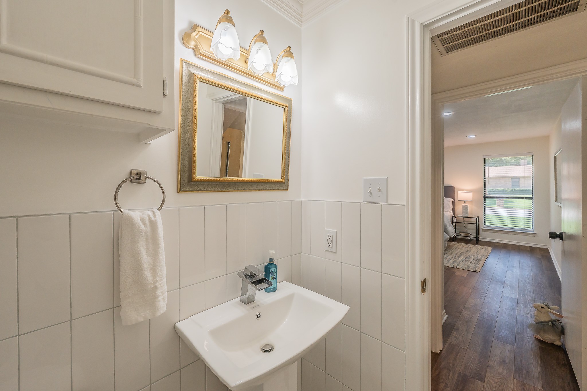 2709 Oak Trail Court
