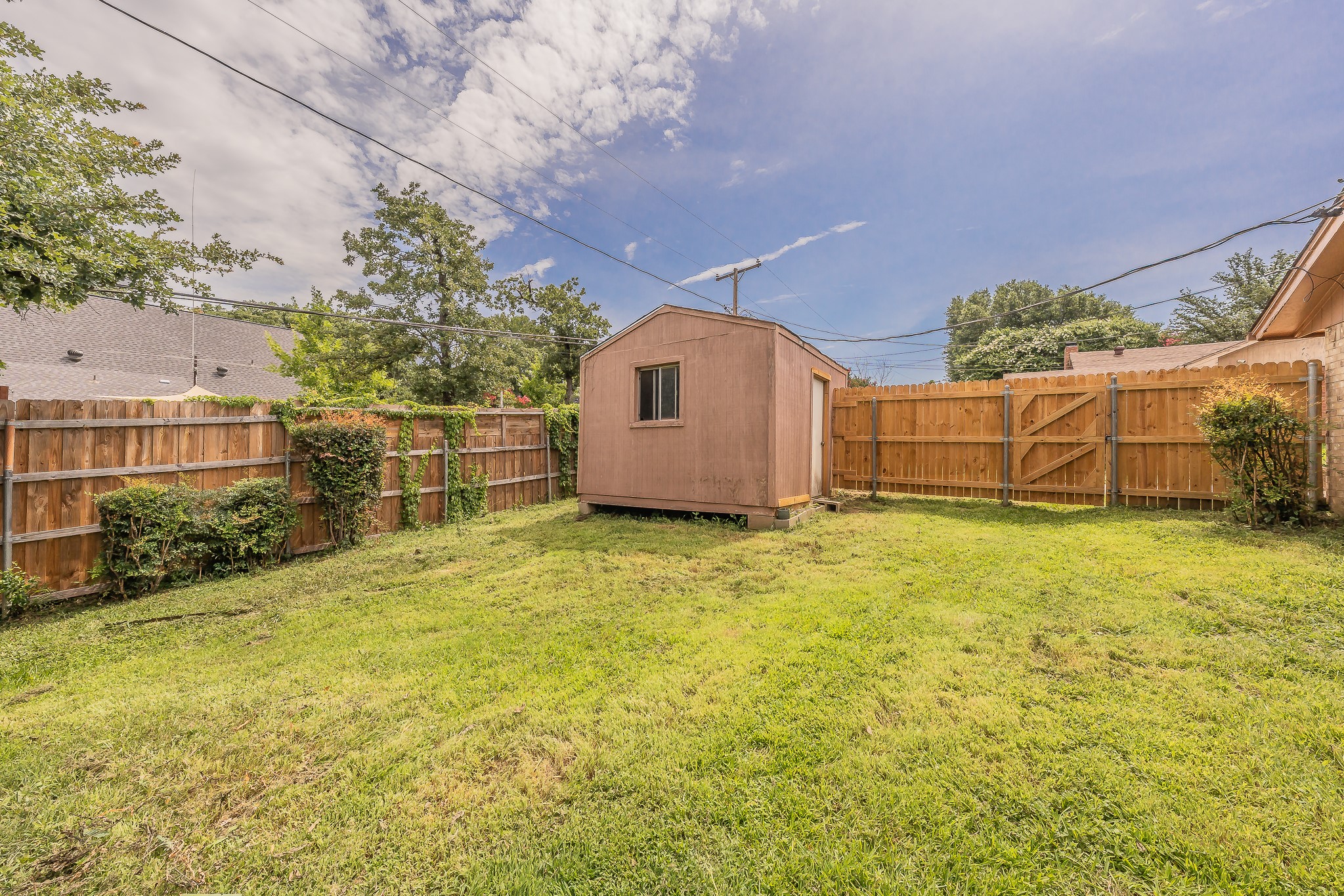 2709 Oak Trail Court