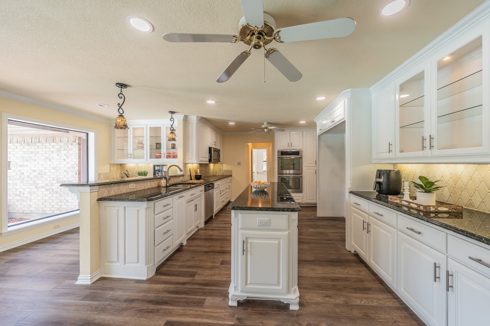 2709 Oak Trail Court