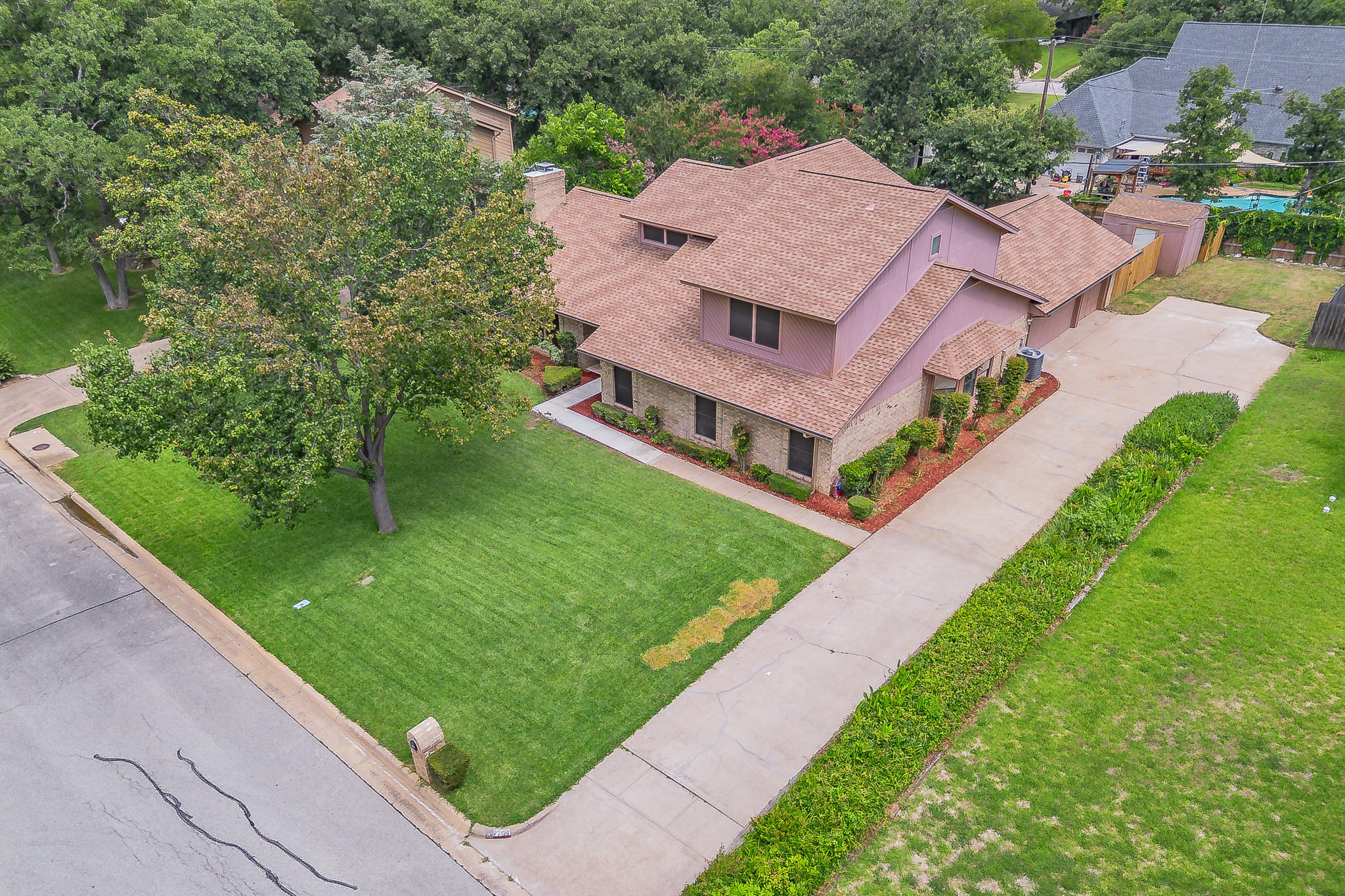 2709 Oak Trail Court