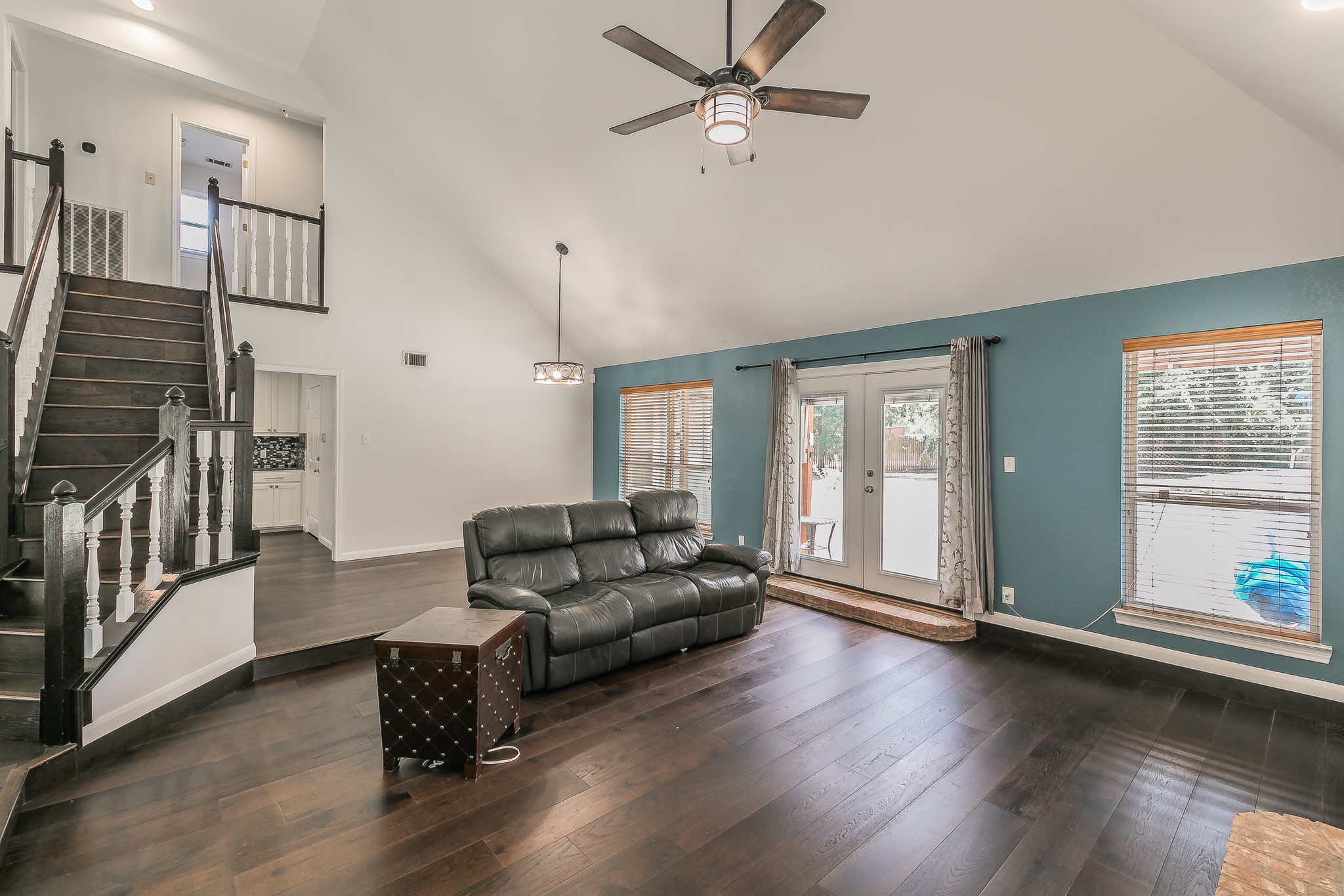 2 Edgemere Court
