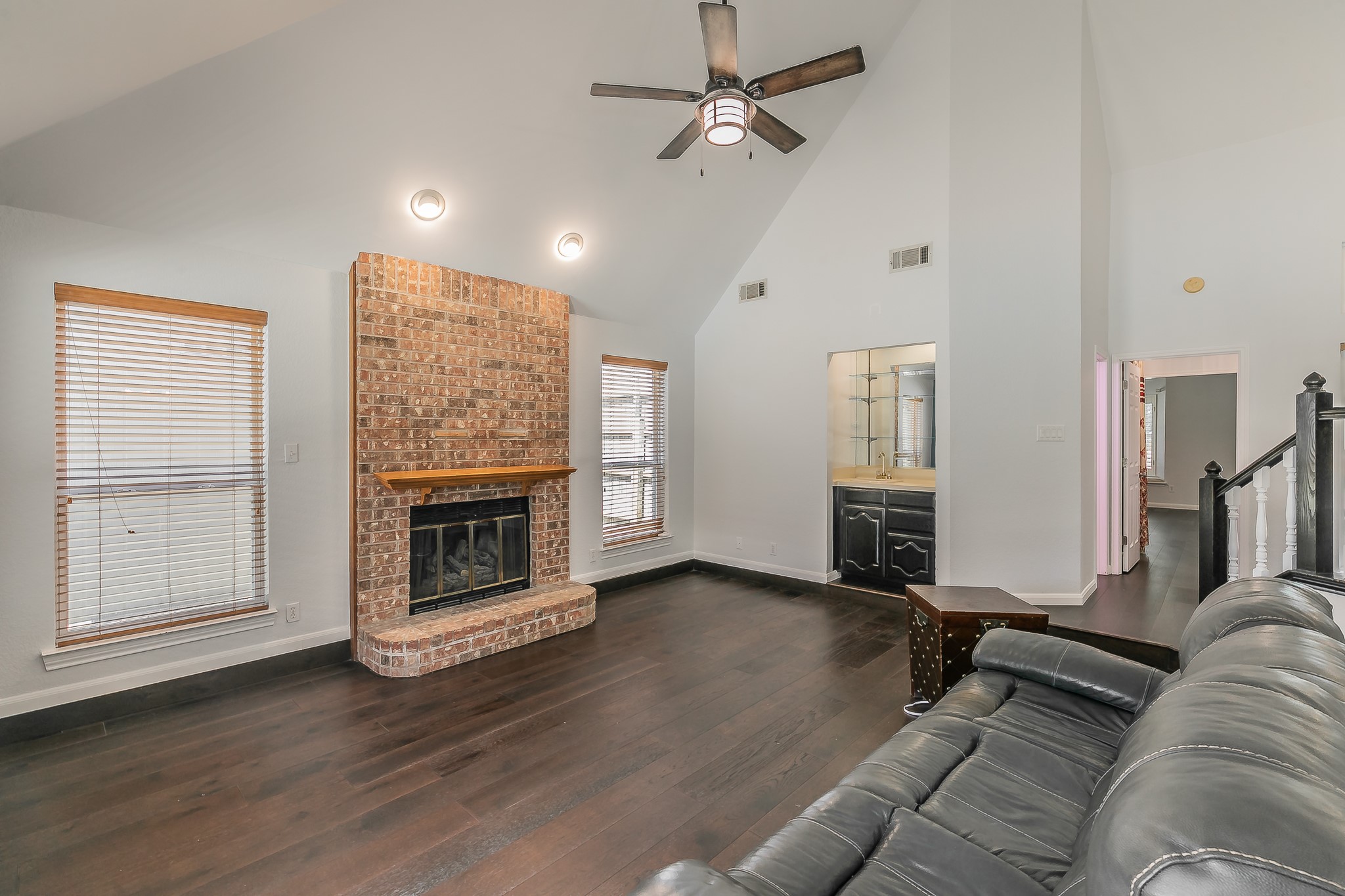 2 Edgemere Court
