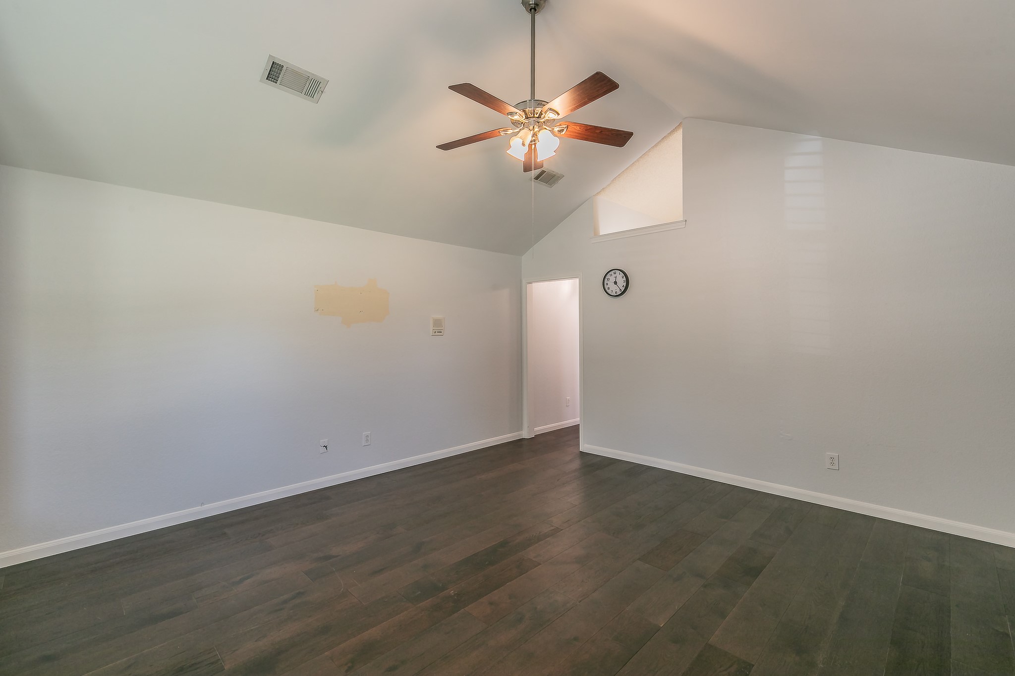 2 Edgemere Court