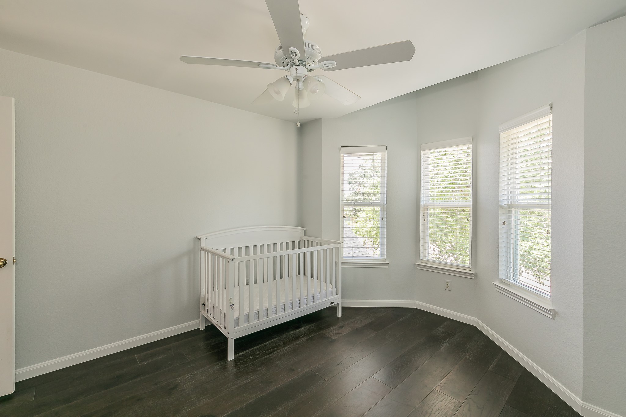 2 Edgemere Court