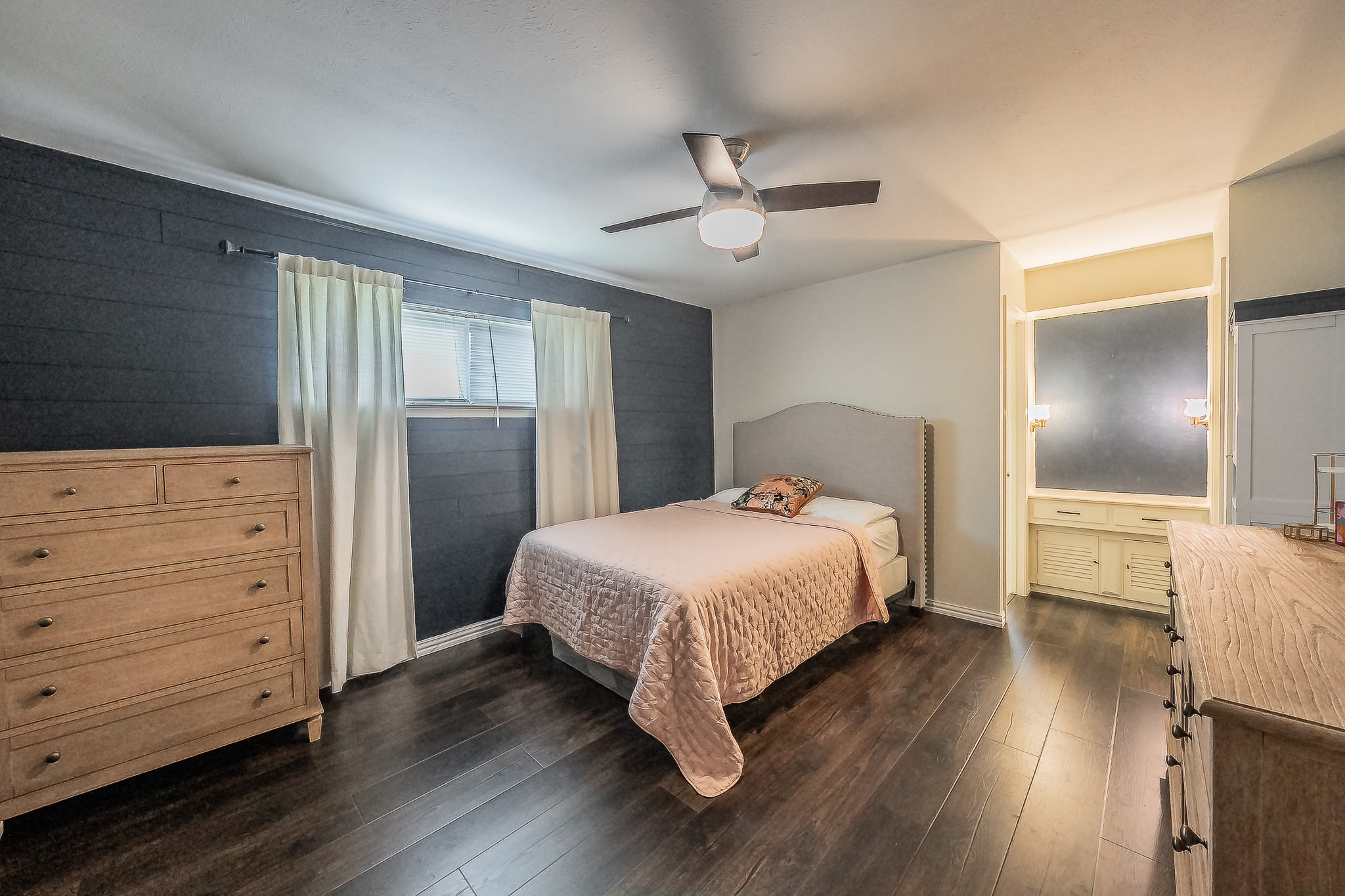 13511 Rawhide Parkway