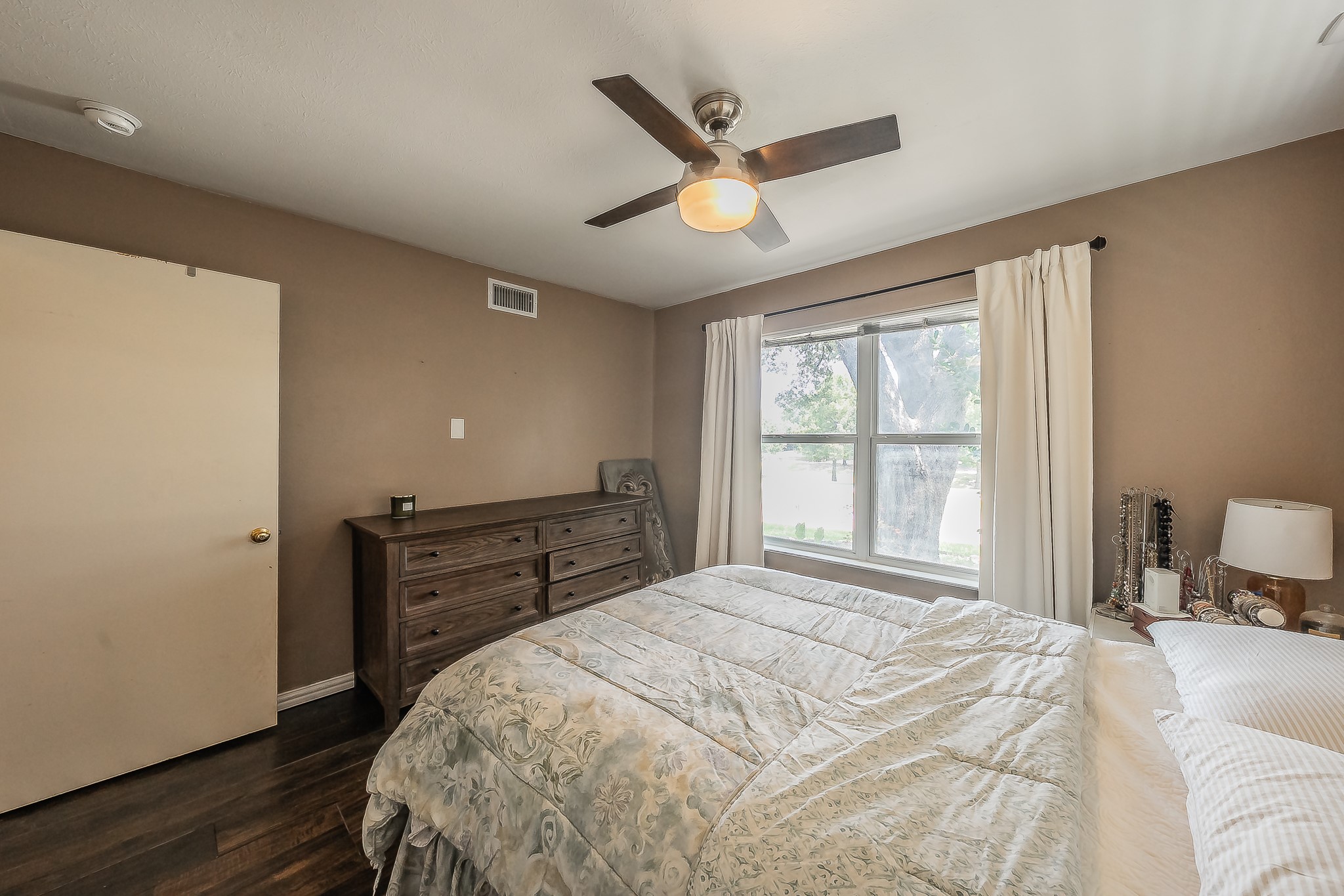 13511 Rawhide Parkway