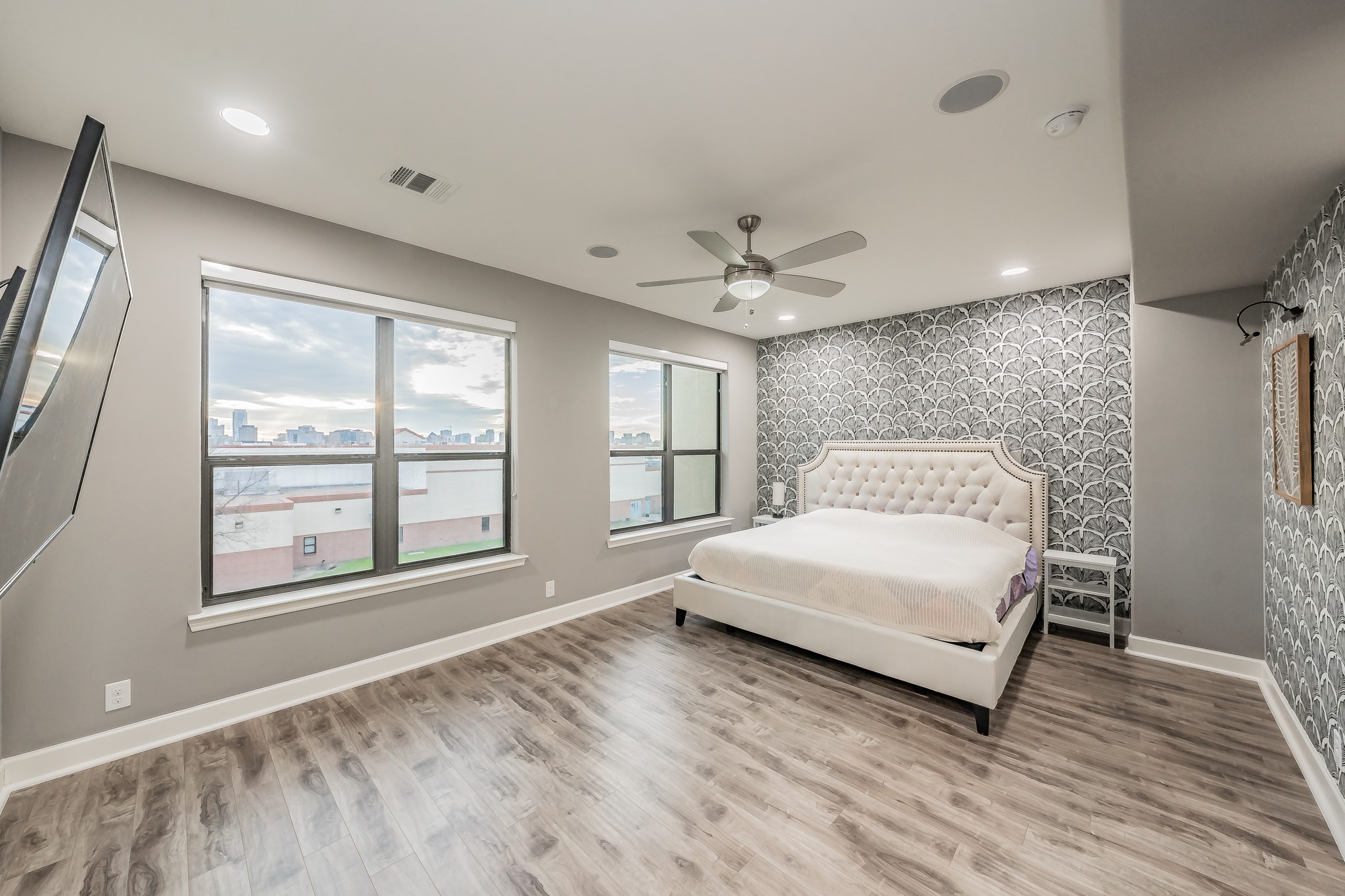 1717 Annex Avenue 302