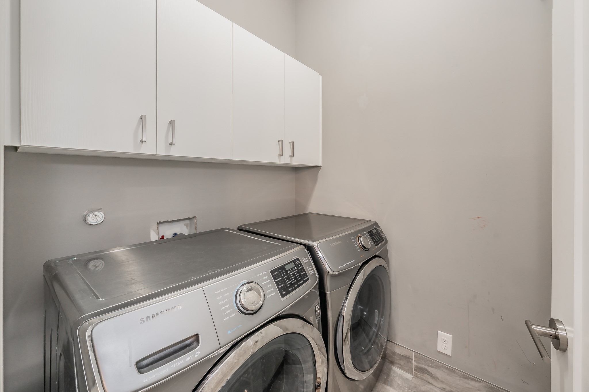 1717 Annex Avenue 302