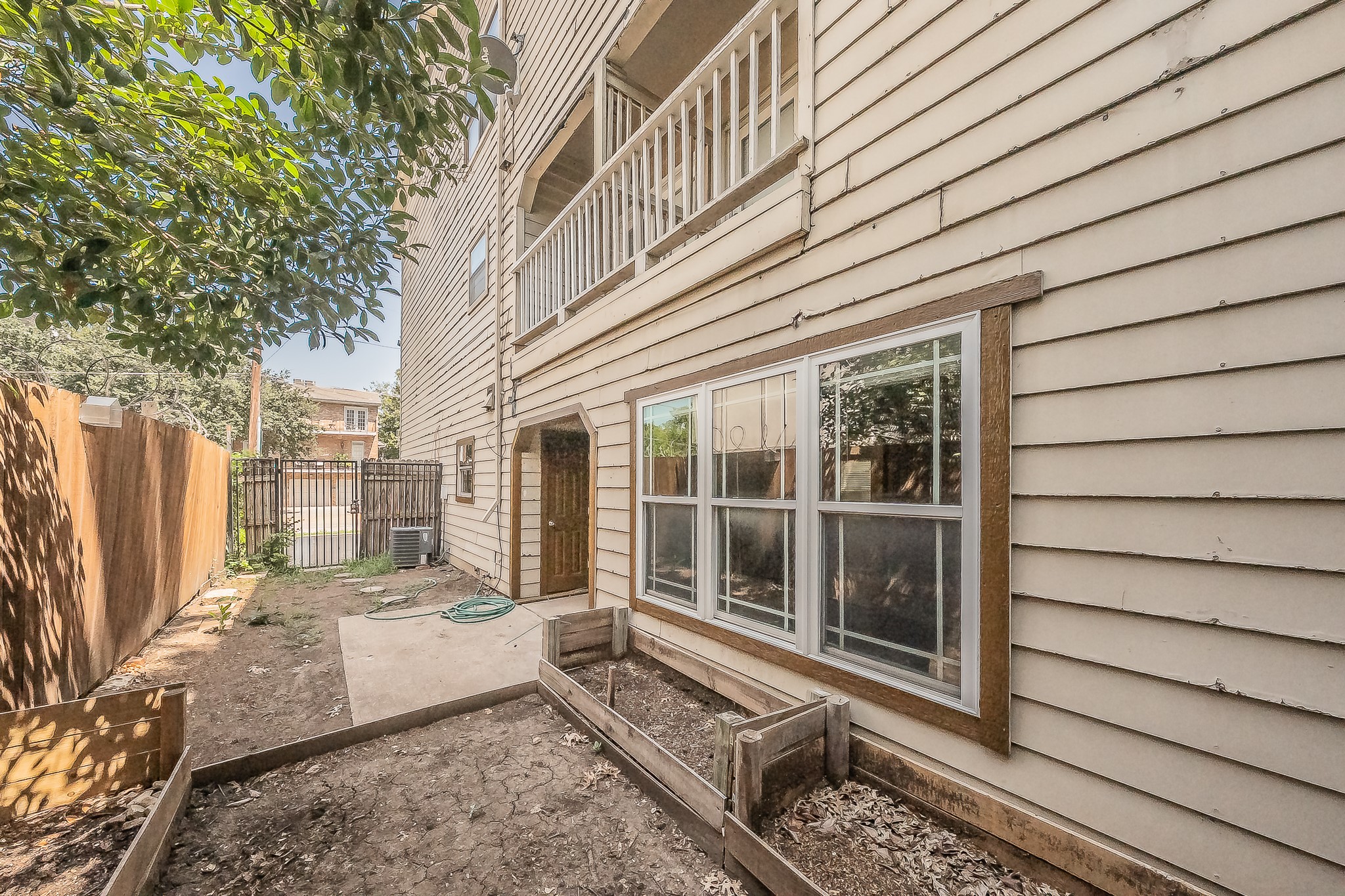 2728 Reagan Street 101