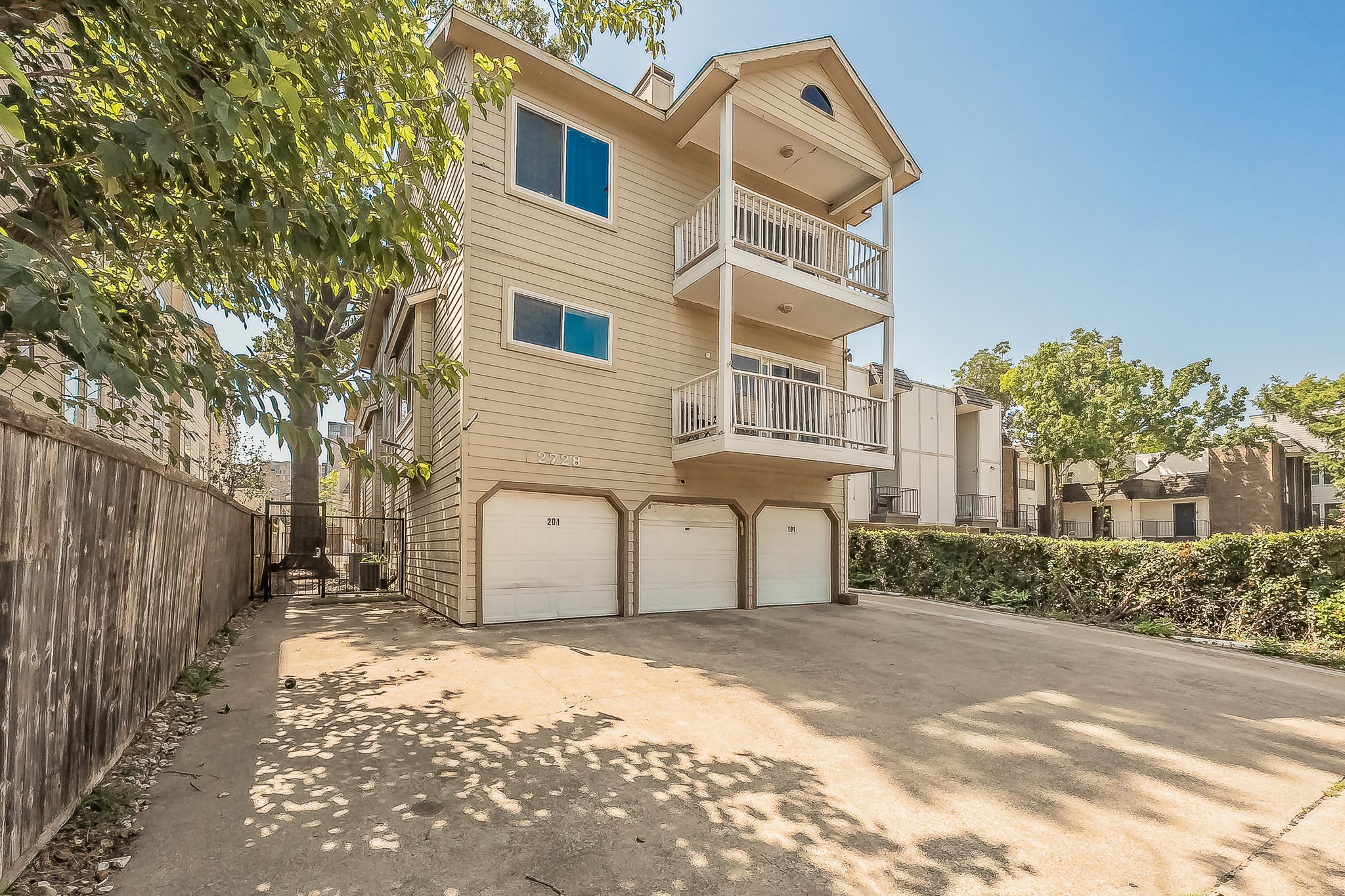 2728 Reagan Street 101