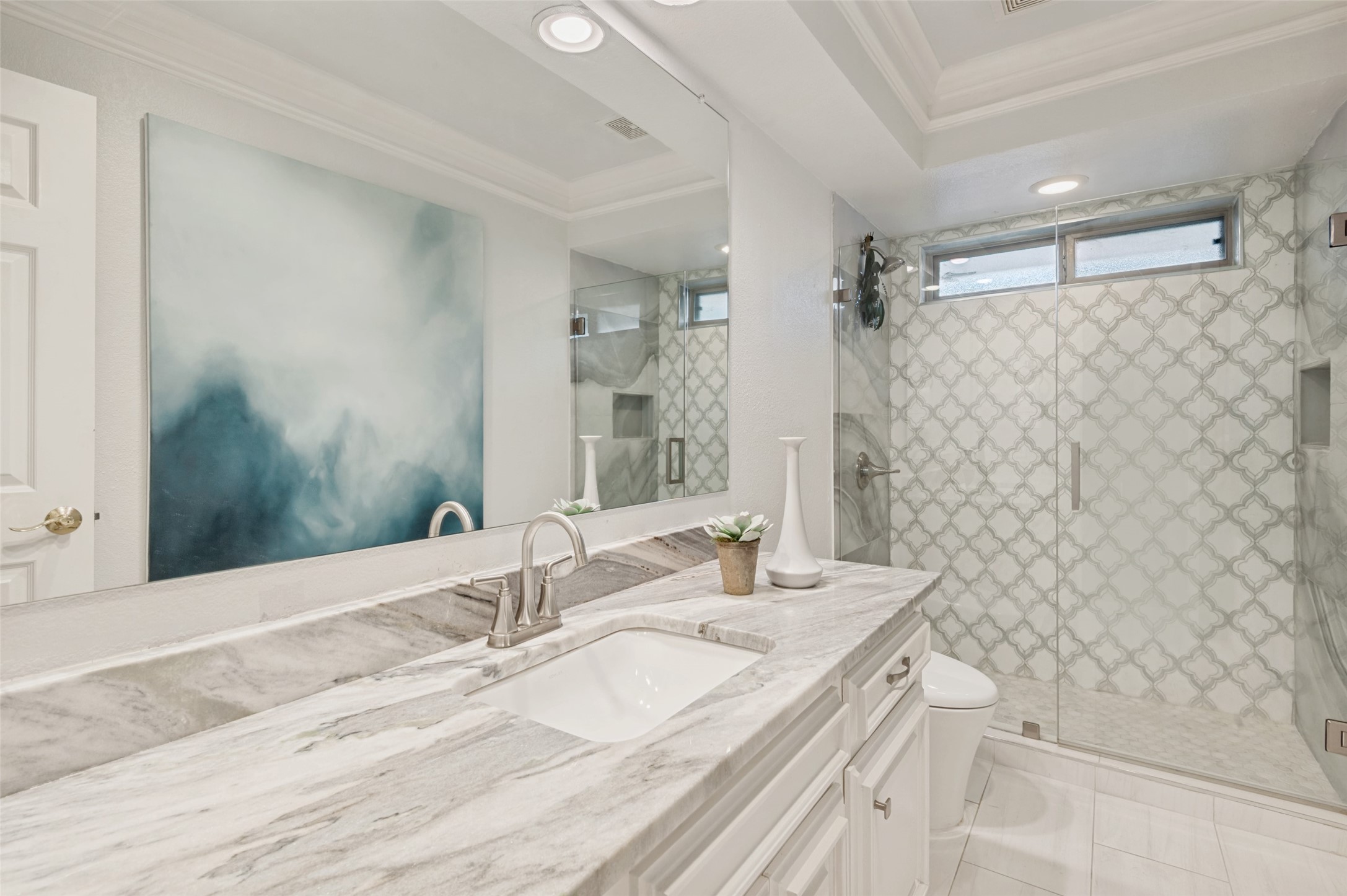5322 W Mockingbird Lane