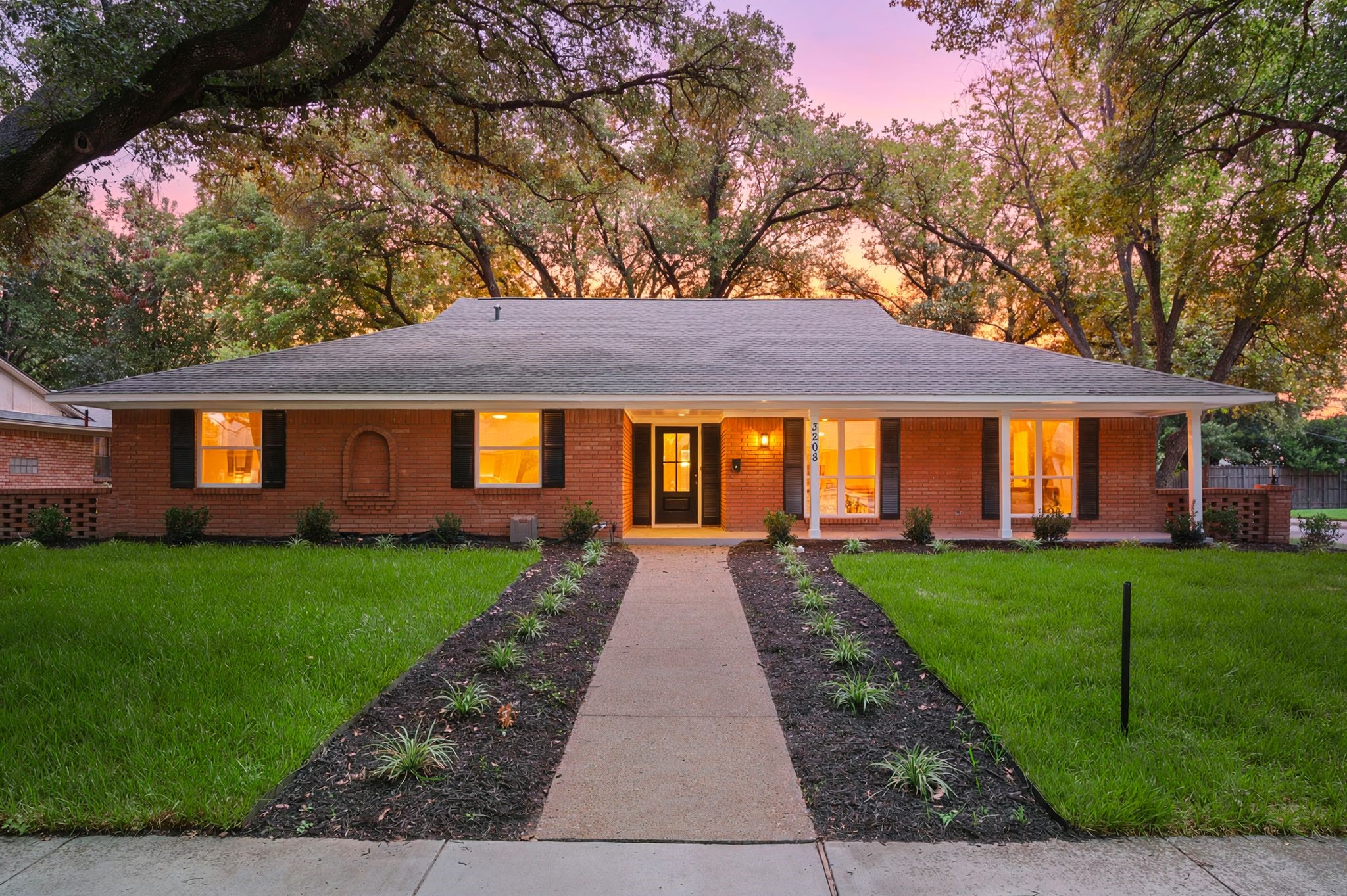 3208 Timberview Road
