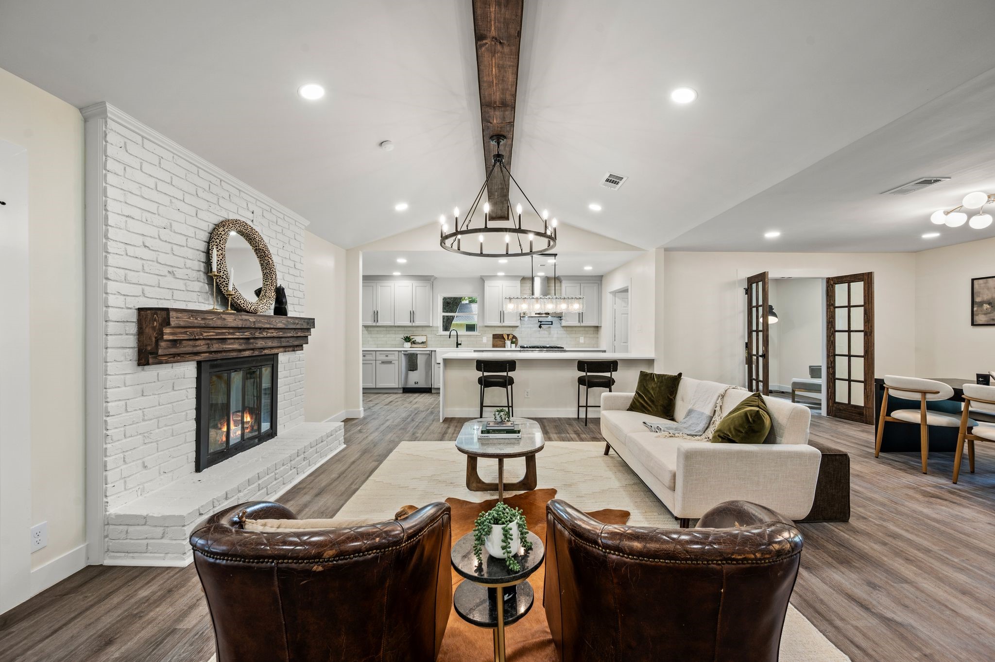 3208 Timberview Road