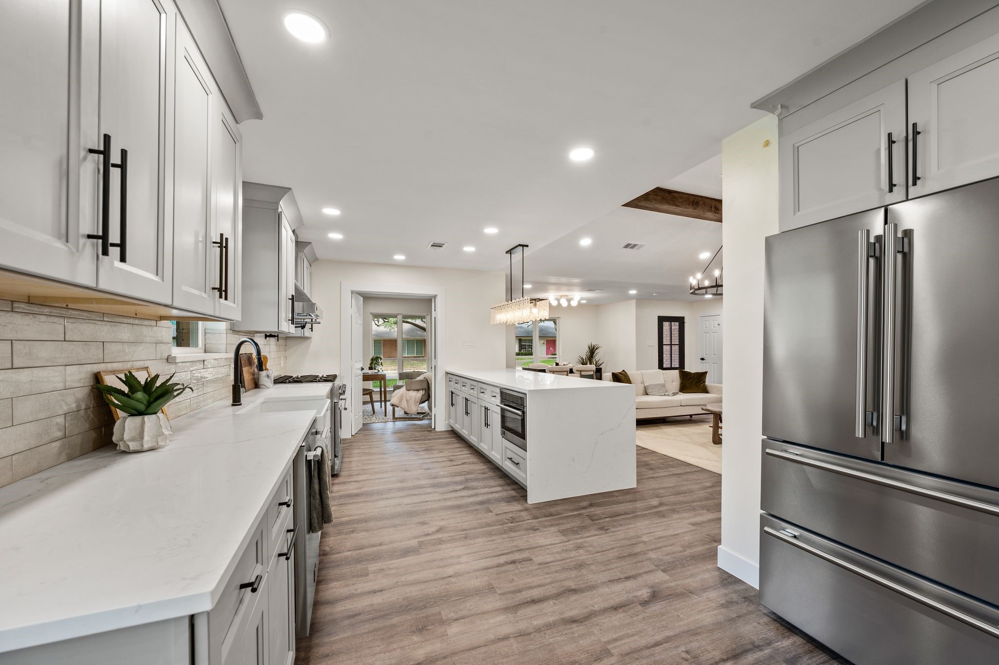 3208 Timberview Road