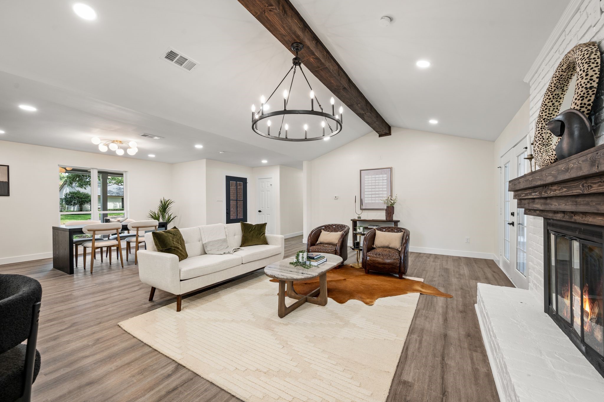 3208 Timberview Road
