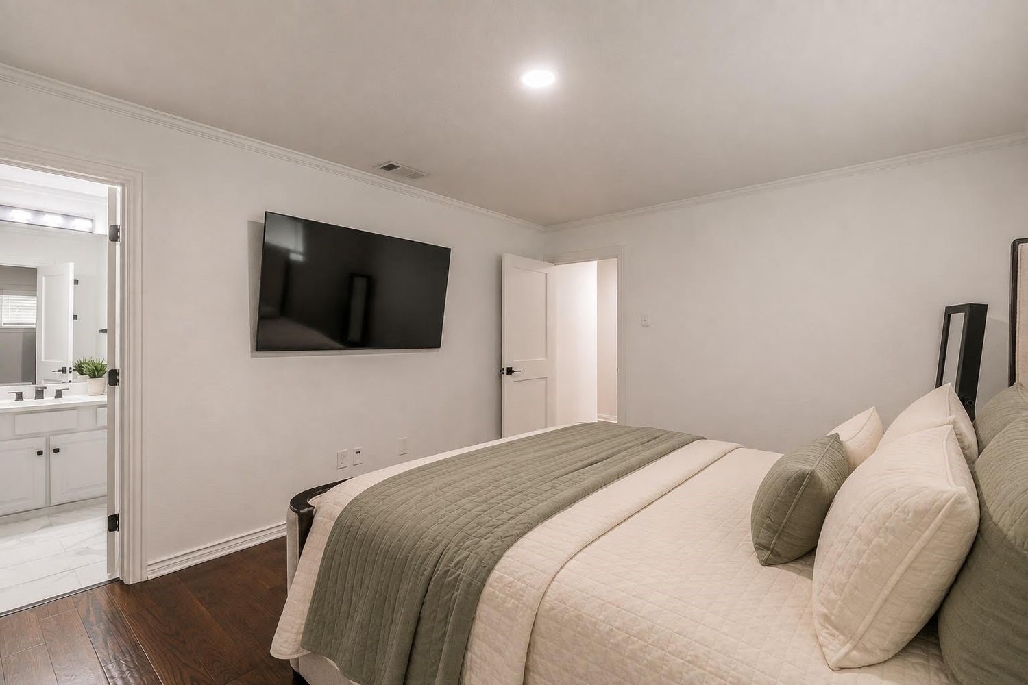8559 S Mediterranean Circle