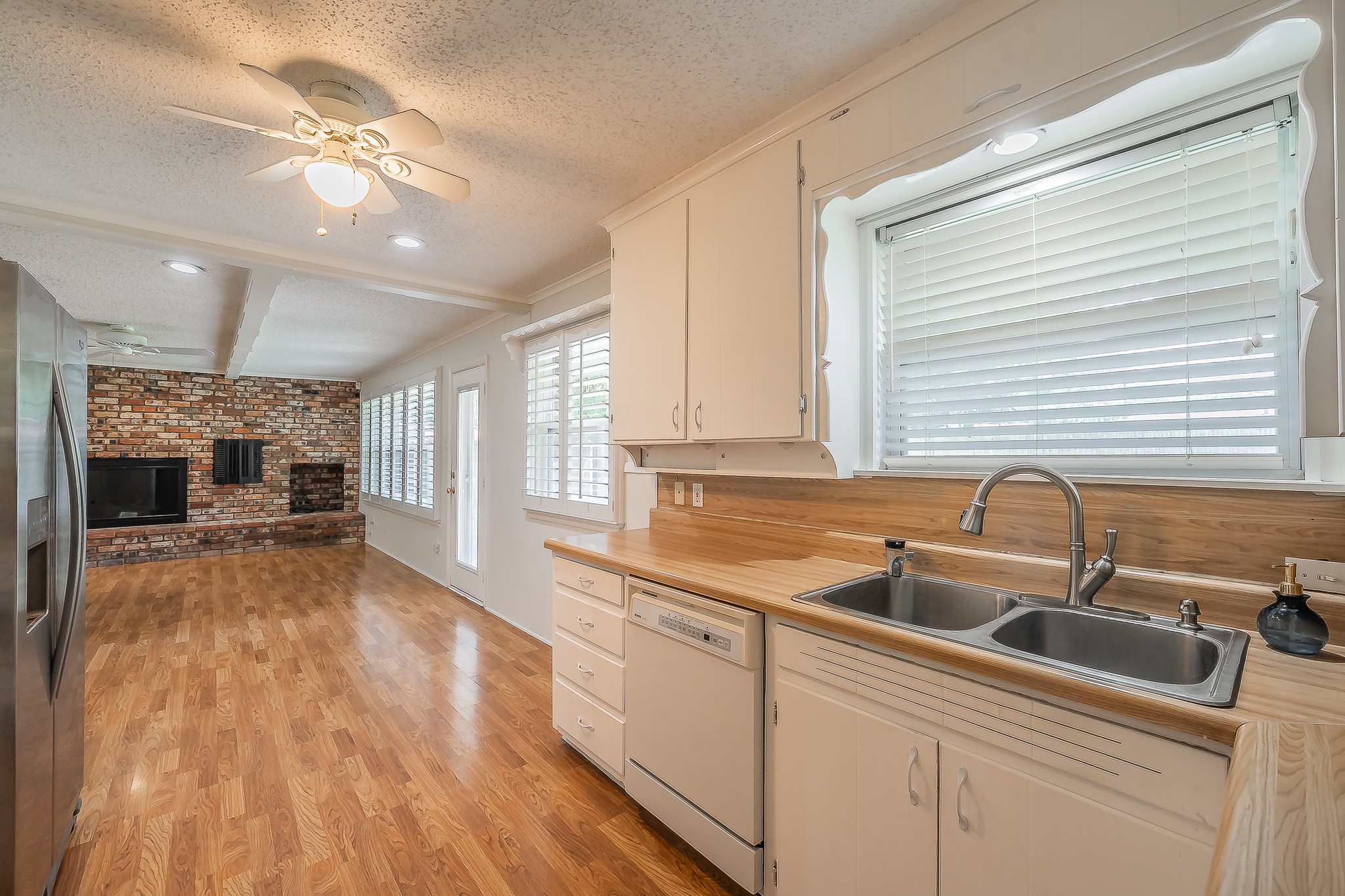 3513 Granada Drive