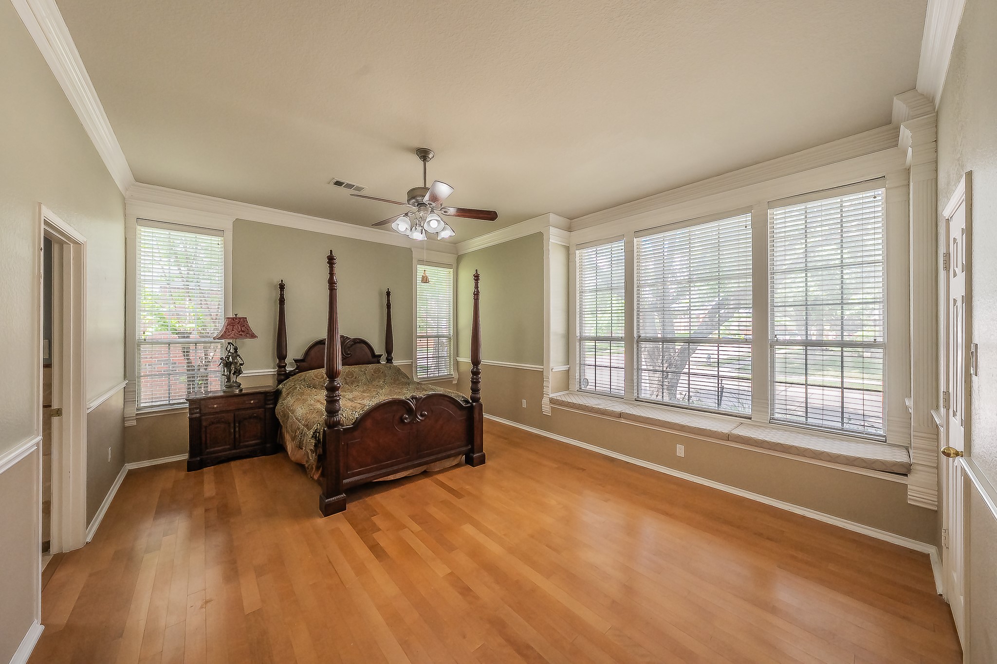5549 Mountain Valley Drive