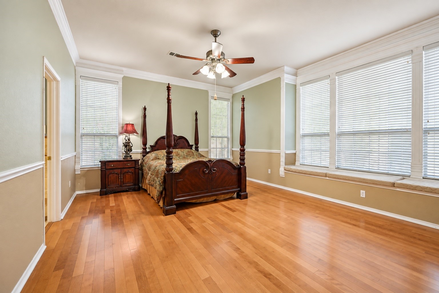 5549 Mountain Valley Drive
