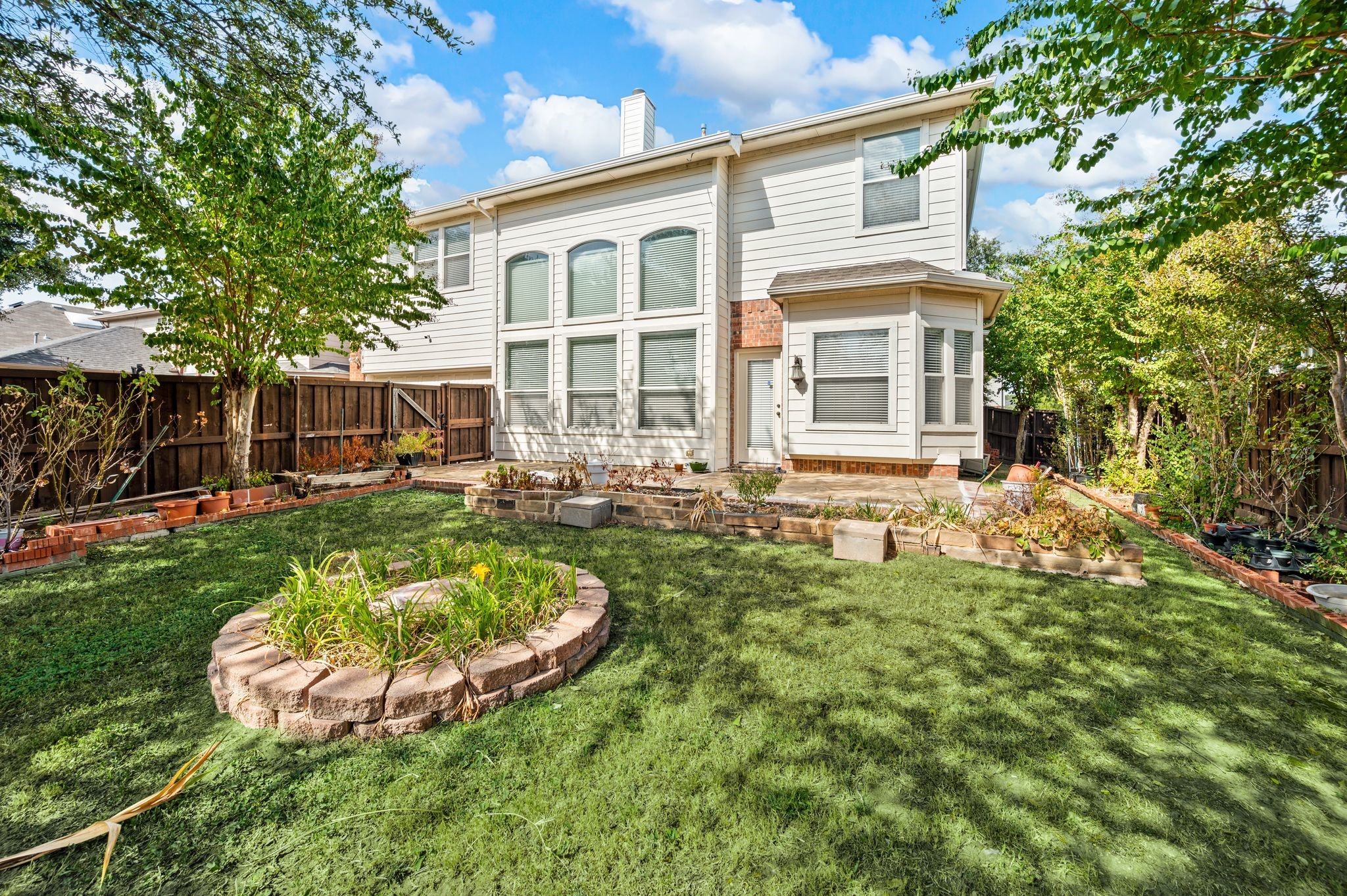 5549 Mountain Valley Drive