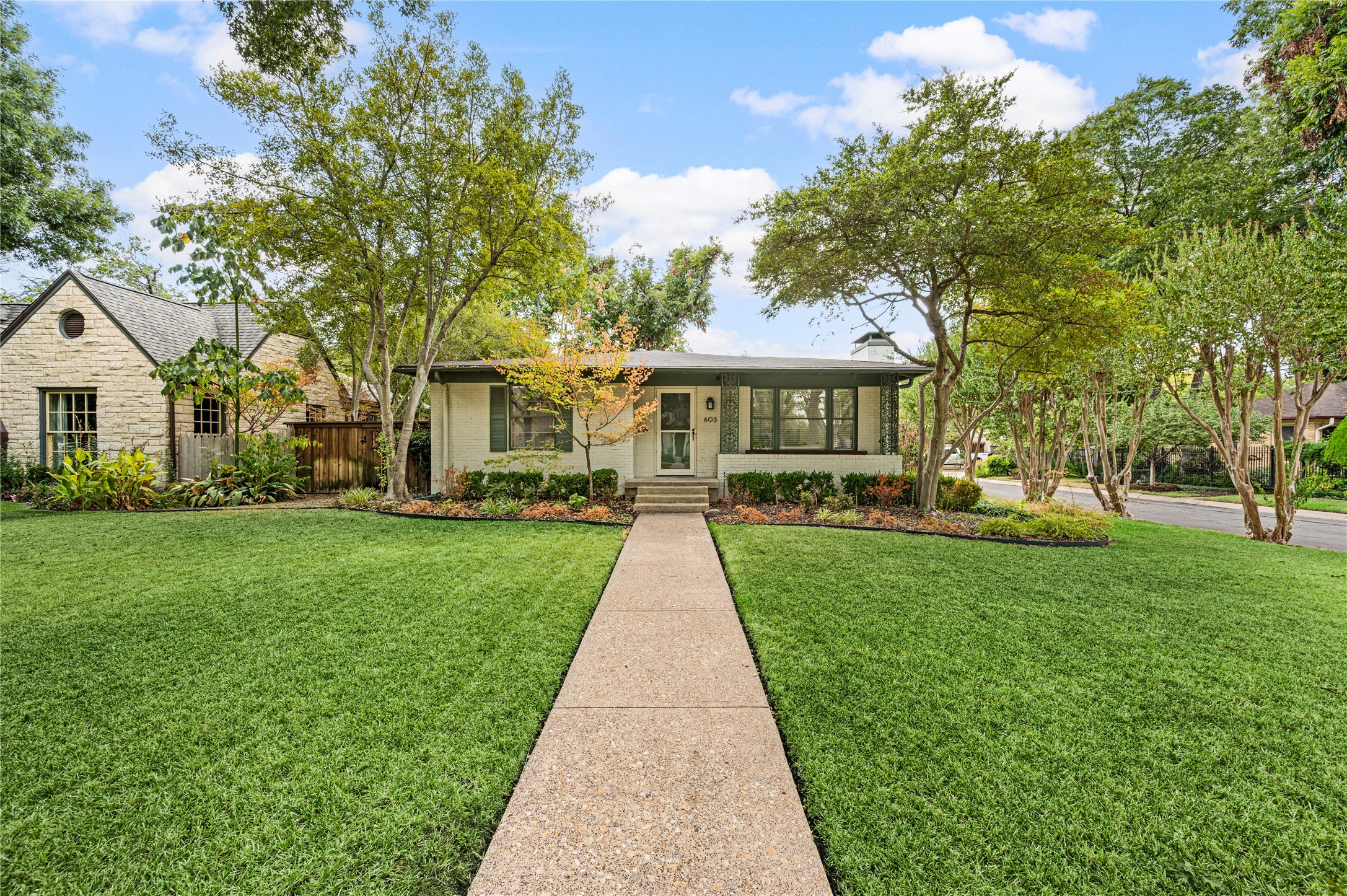 603 Clermont Avenue