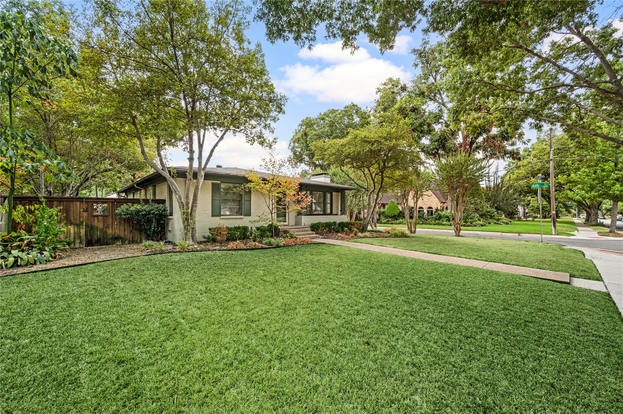 603 Clermont Avenue