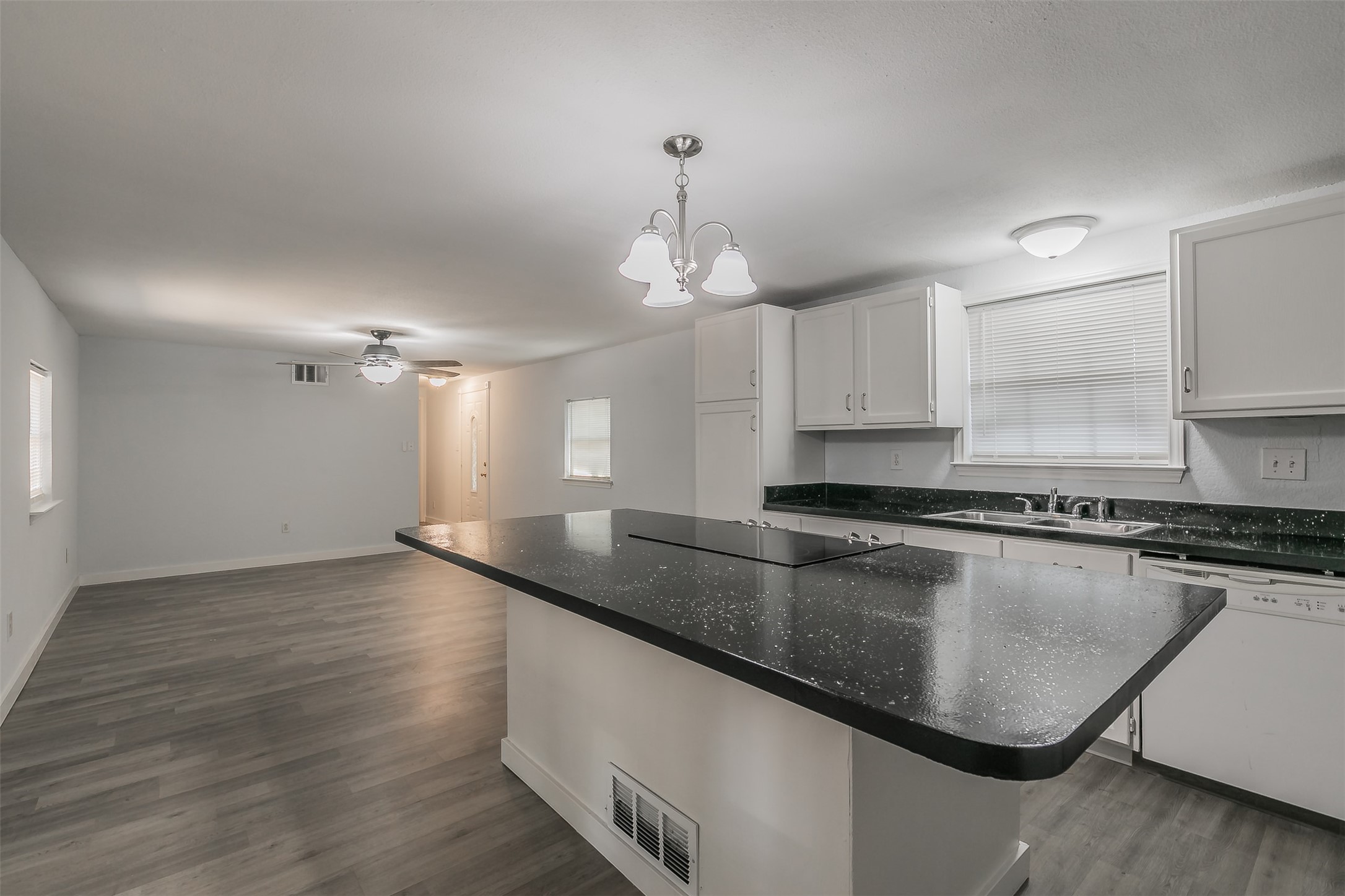 1708 Hilltop Lane