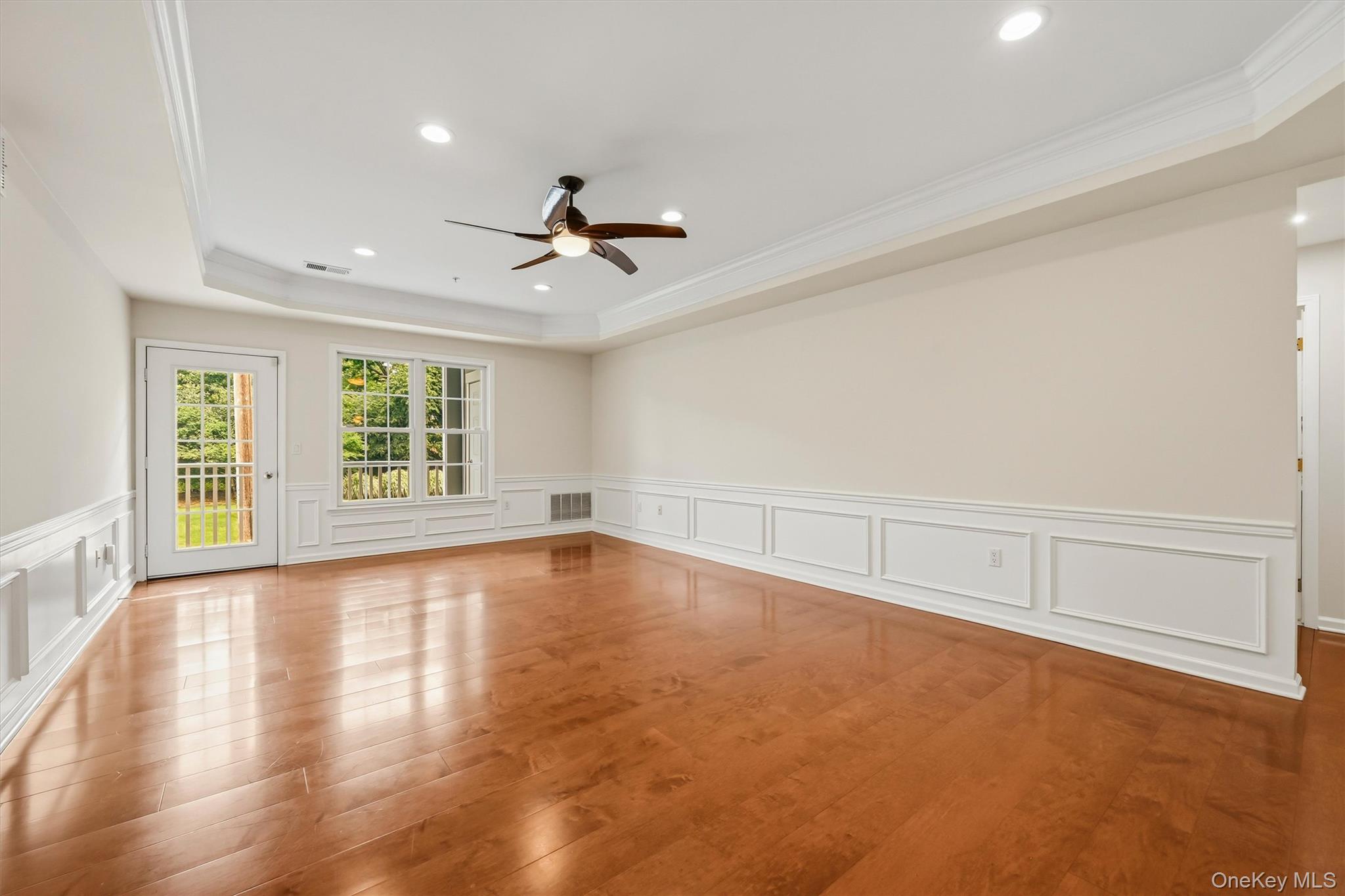 30 N De Baun Avenue Unit: 203