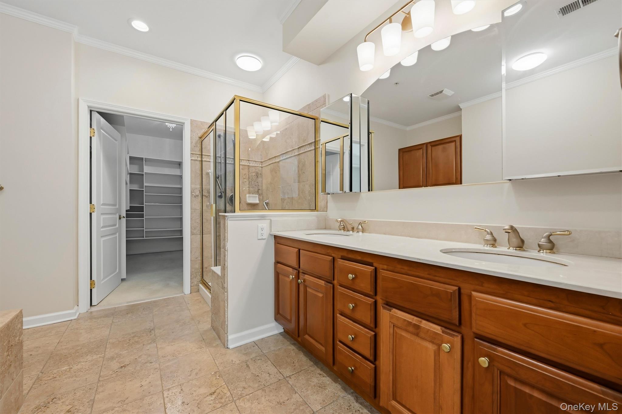 30 N De Baun Avenue Unit: 203