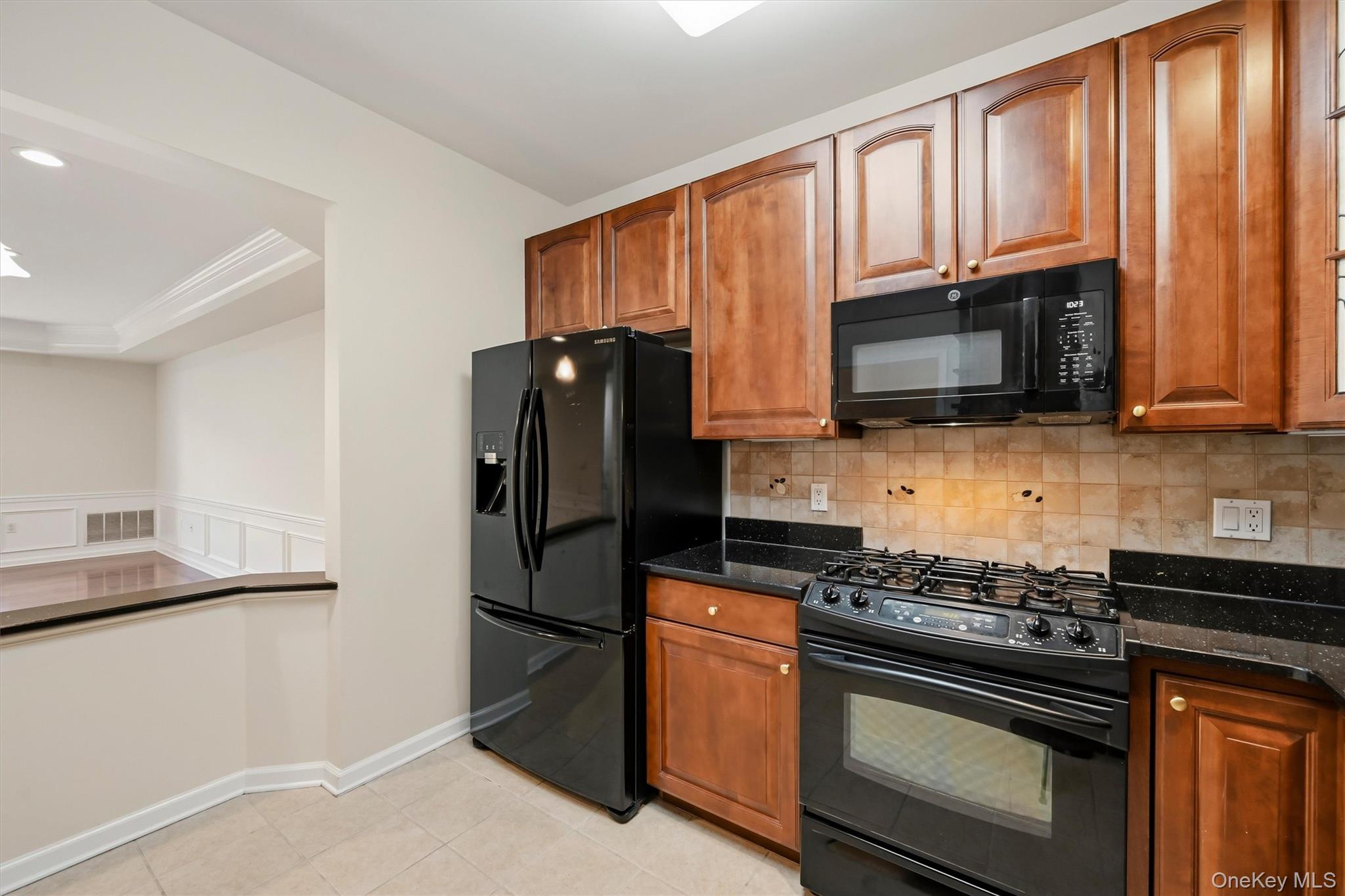 30 N De Baun Avenue Unit: 203