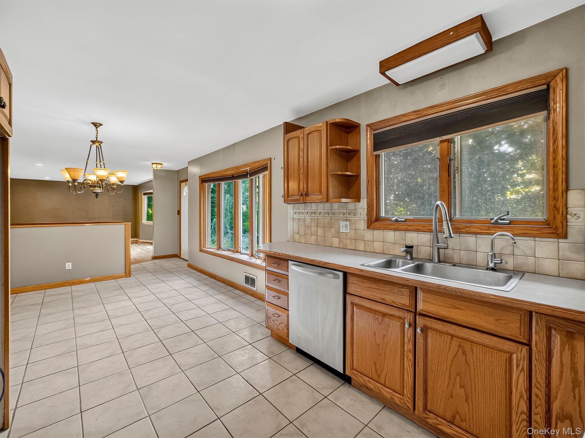 12 Elmwood Drive