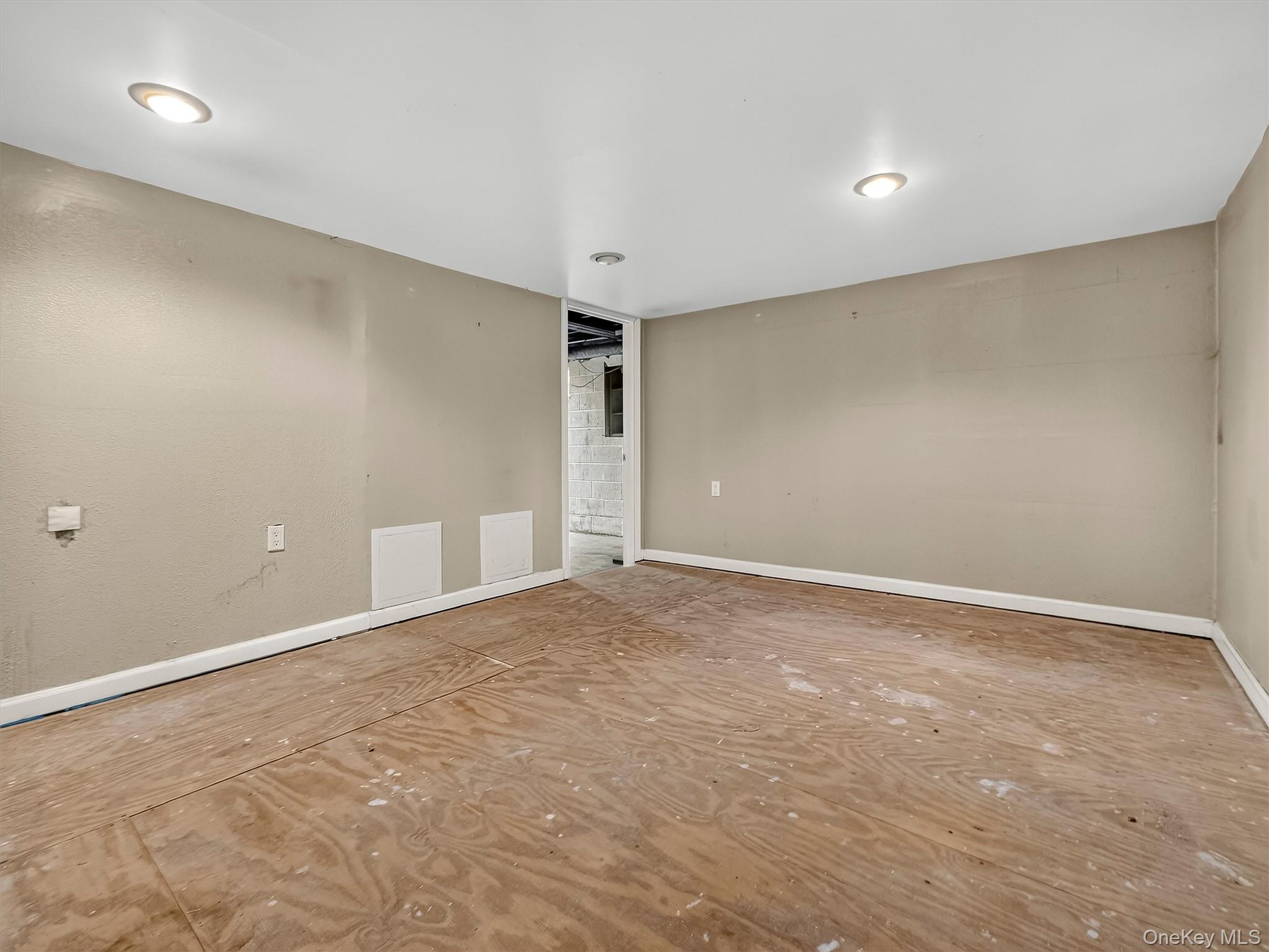 12 Elmwood Drive