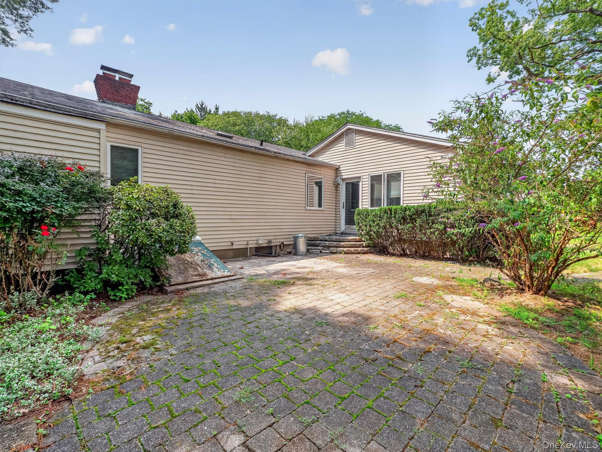 12 Elmwood Drive