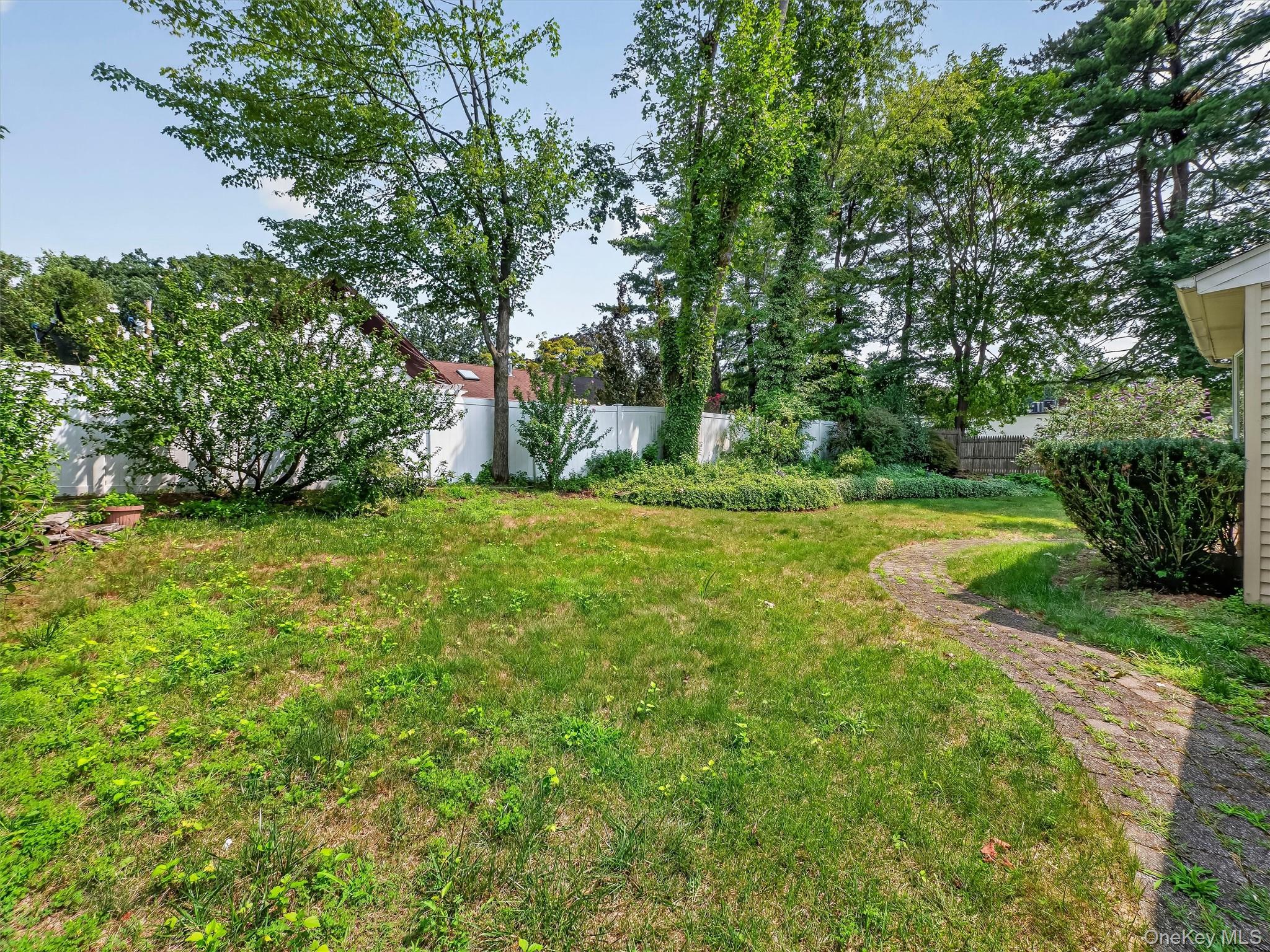 12 Elmwood Drive