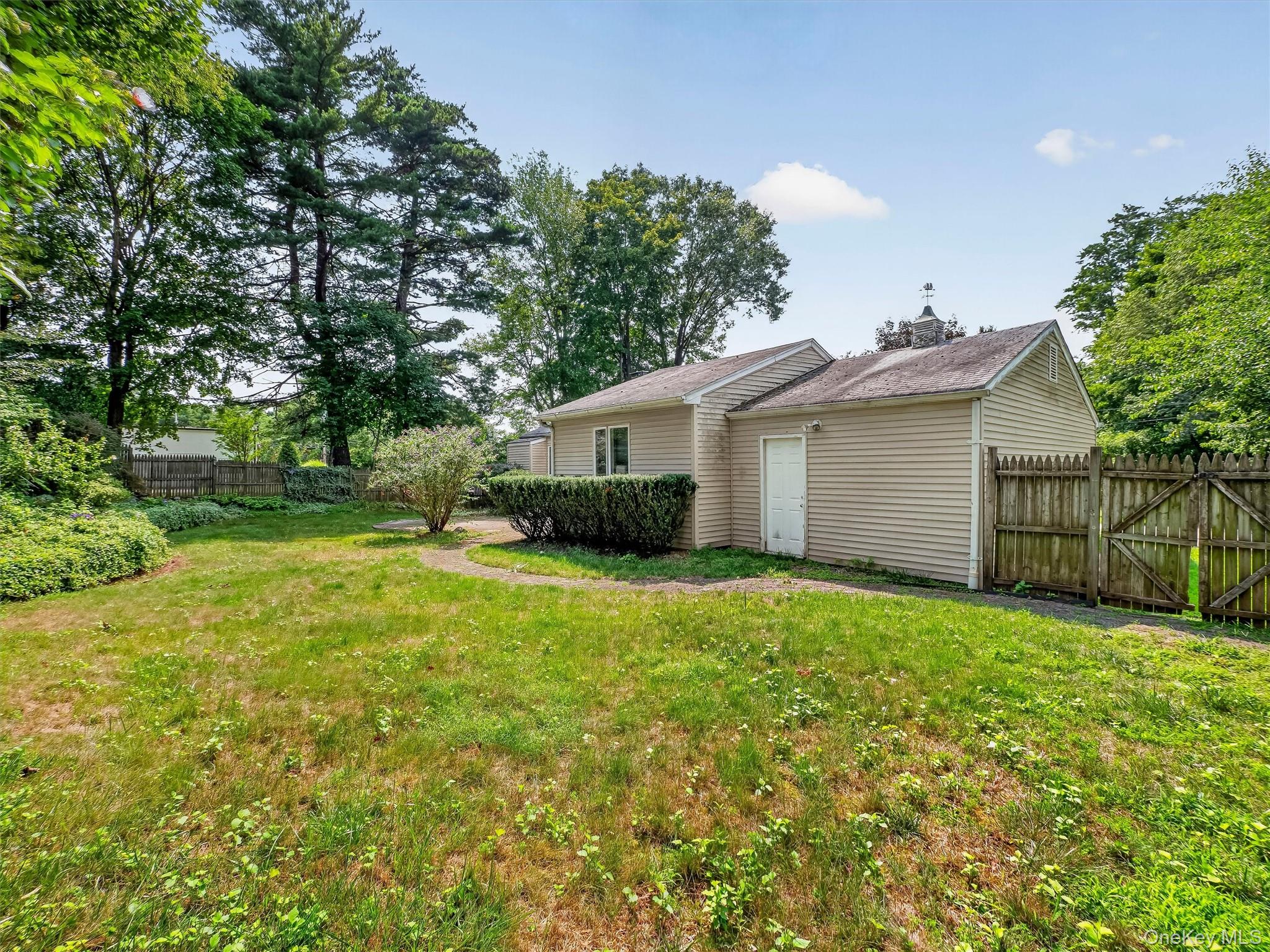 12 Elmwood Drive