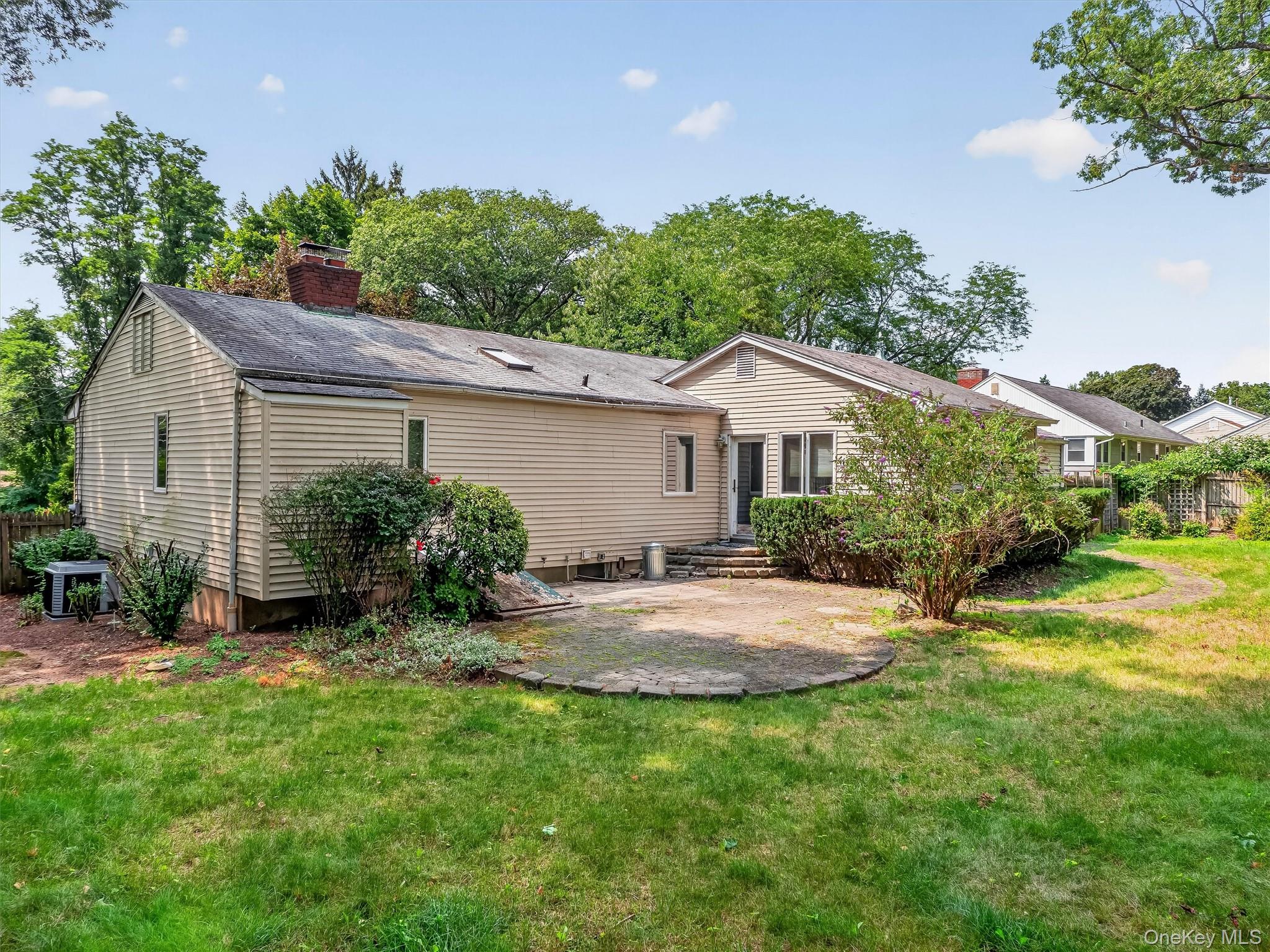 12 Elmwood Drive