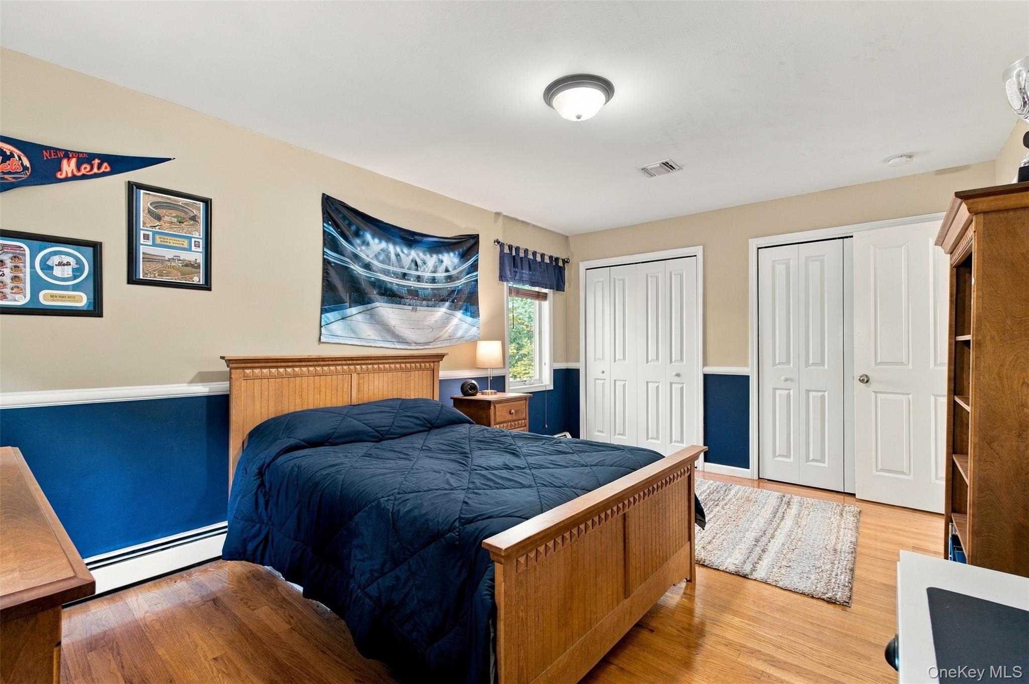 6 Regis Court