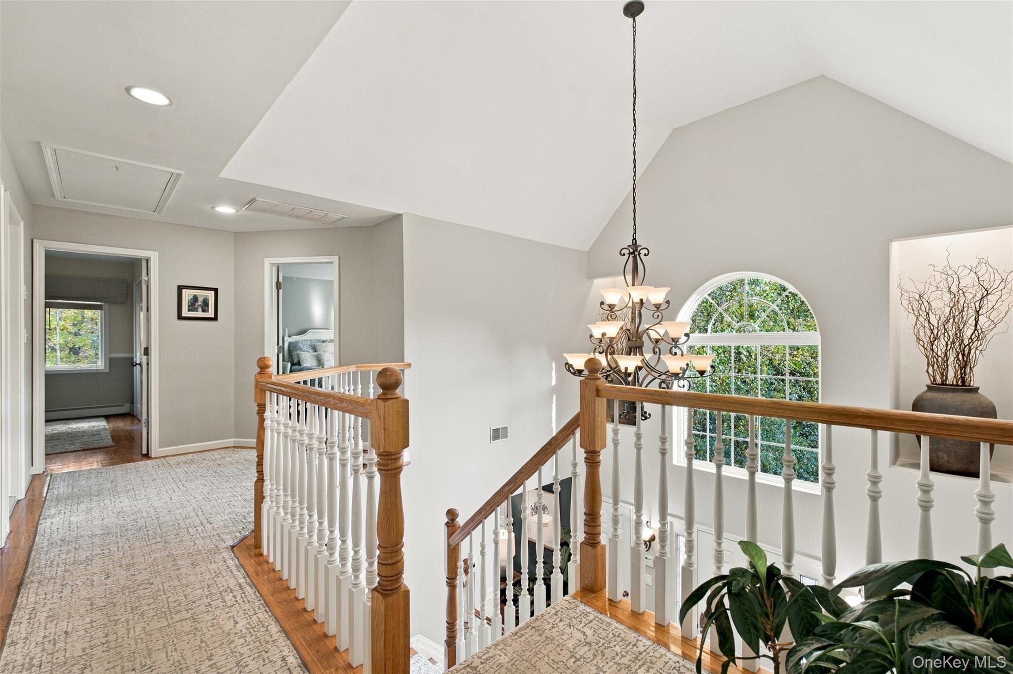 6 Regis Court